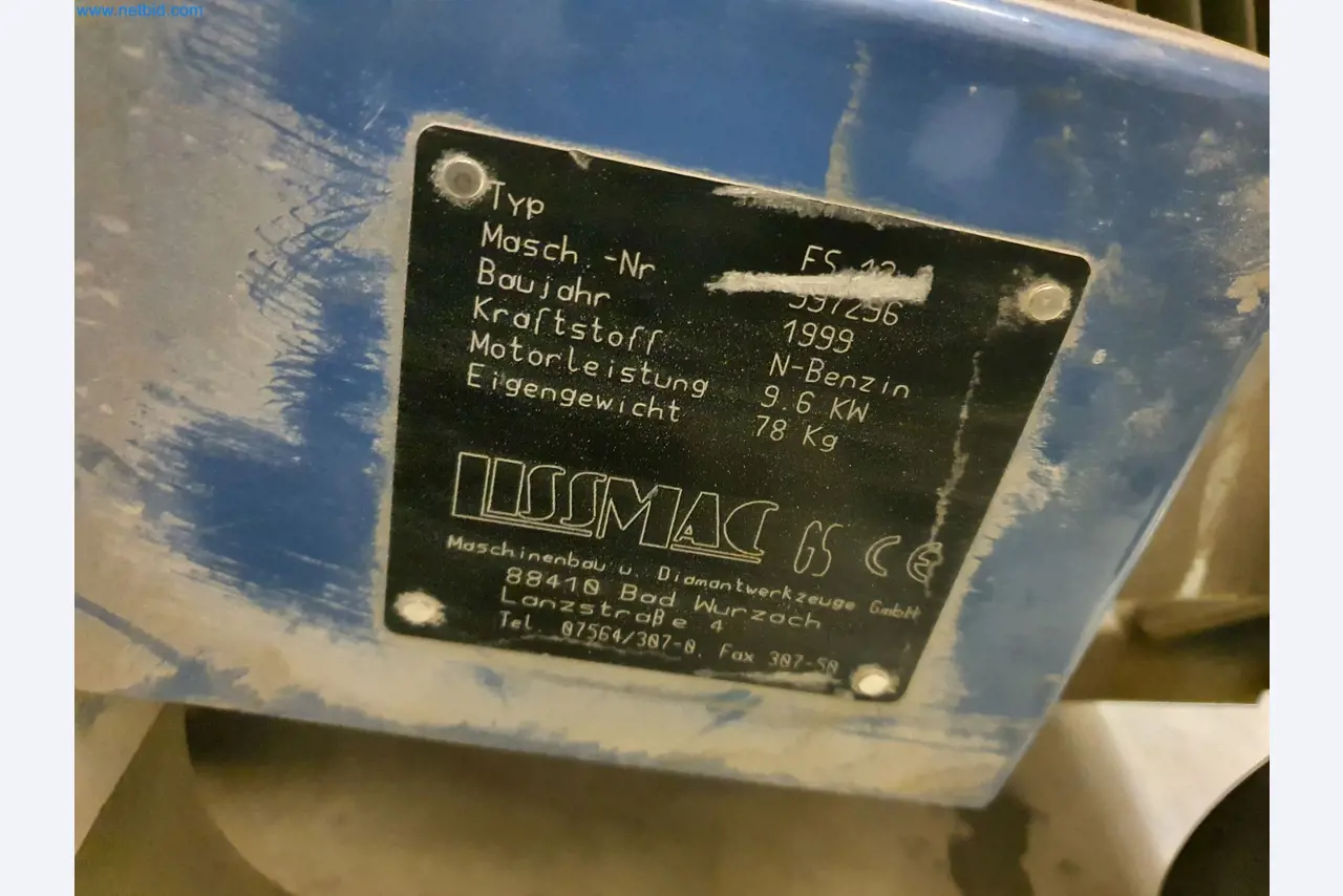 Maszyny budowlane, pojazdy, materiały szalunkowe i akcesoria z sektora budowlanego-2