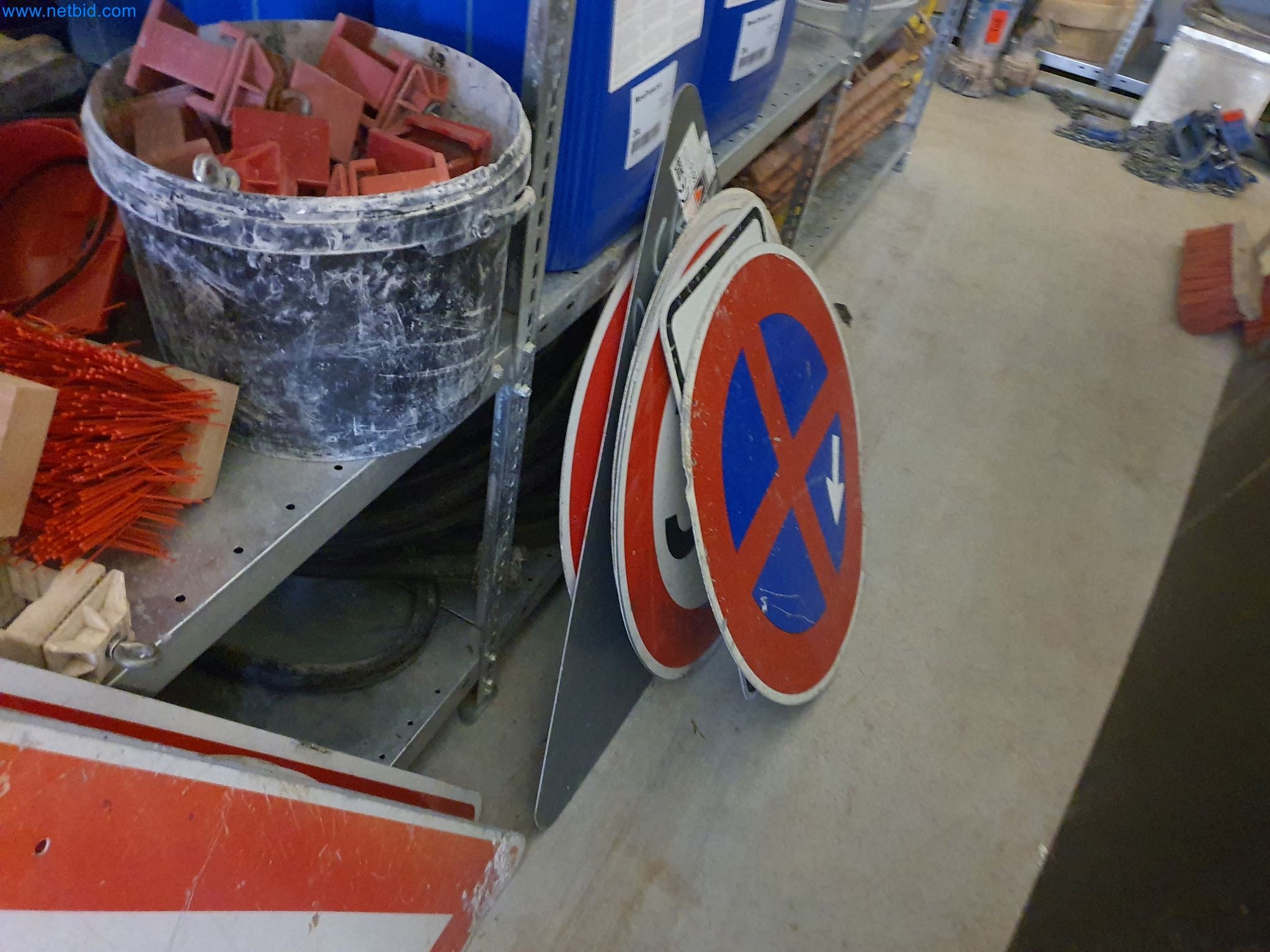 Maquinaria de construcción, vehículos, material de encofrado y accesorios del sector de la construcción de edificios-5