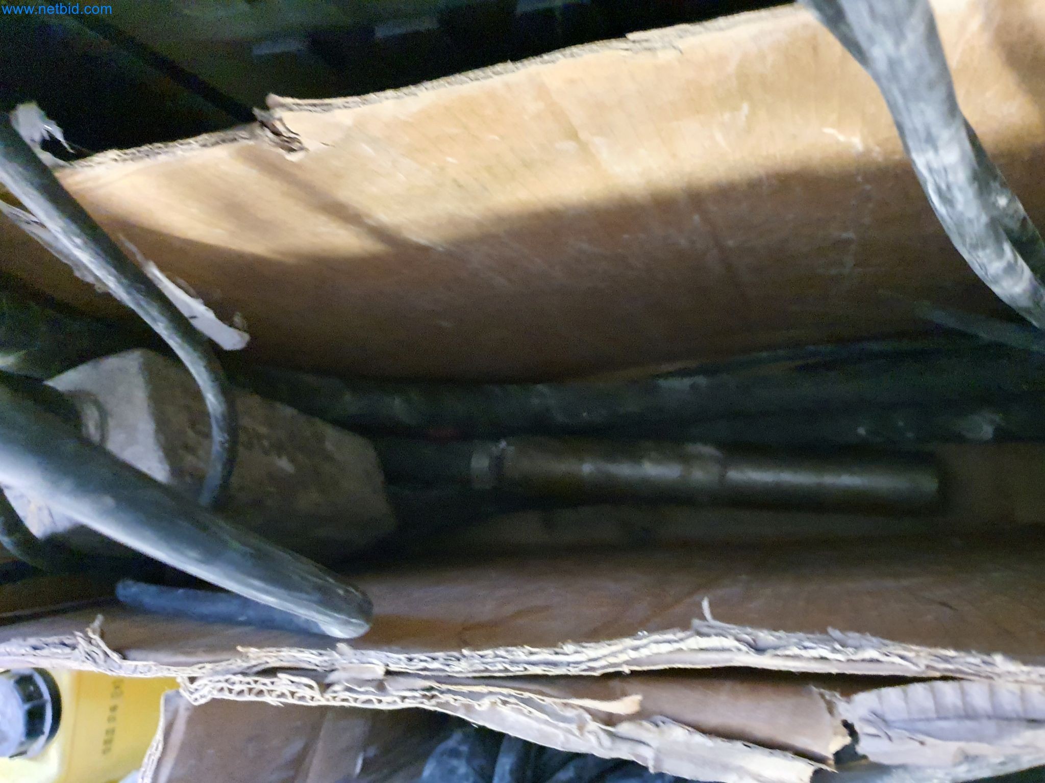 Machines de construction, véhicules, matériel de coffrage et accessoires dans le domaine du bâtiment-4