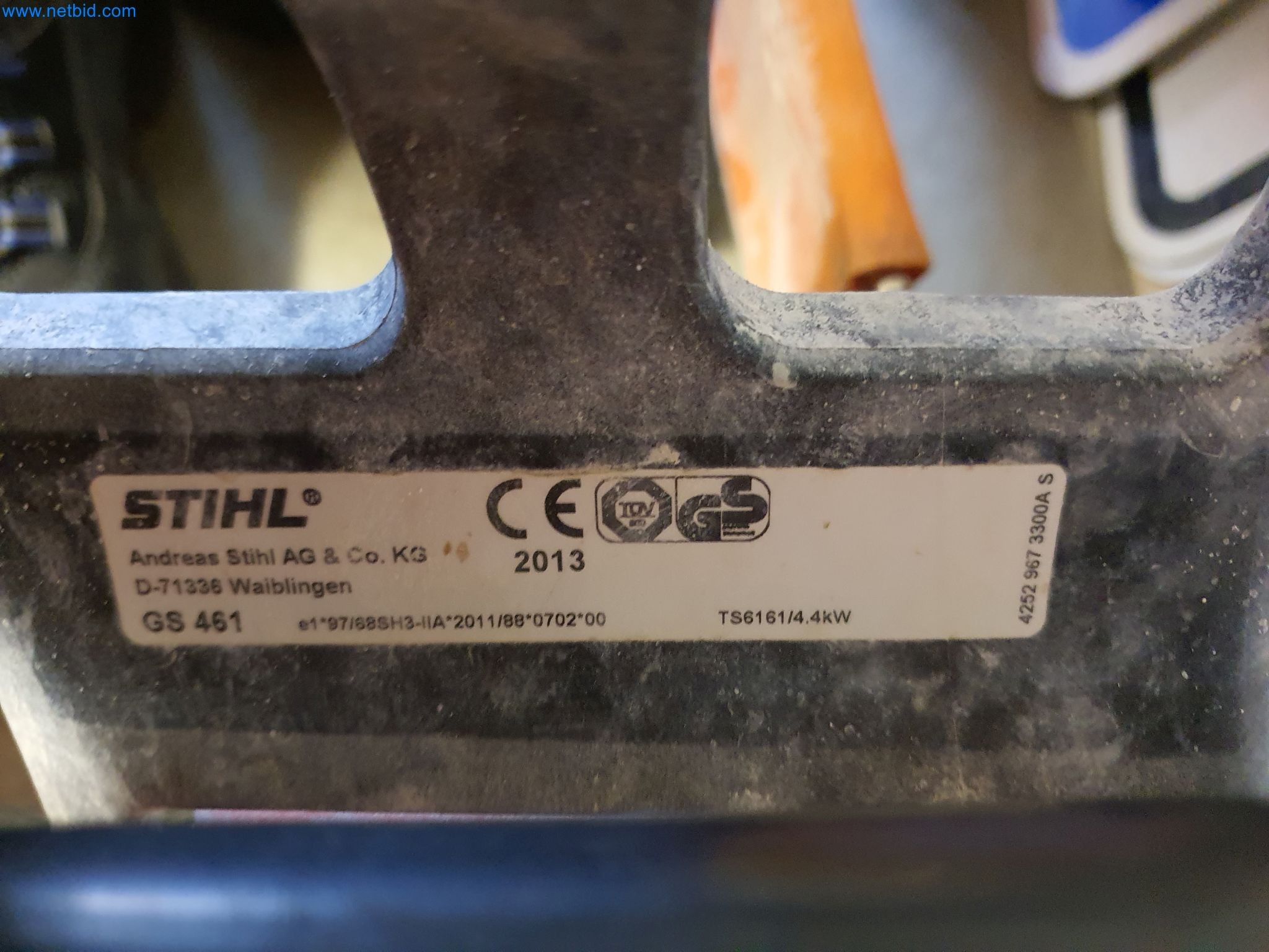 Baumaschinen, Fahrzeuge, Schalungsmaterial und Zubehör aus dem Bereich Hochbau-3