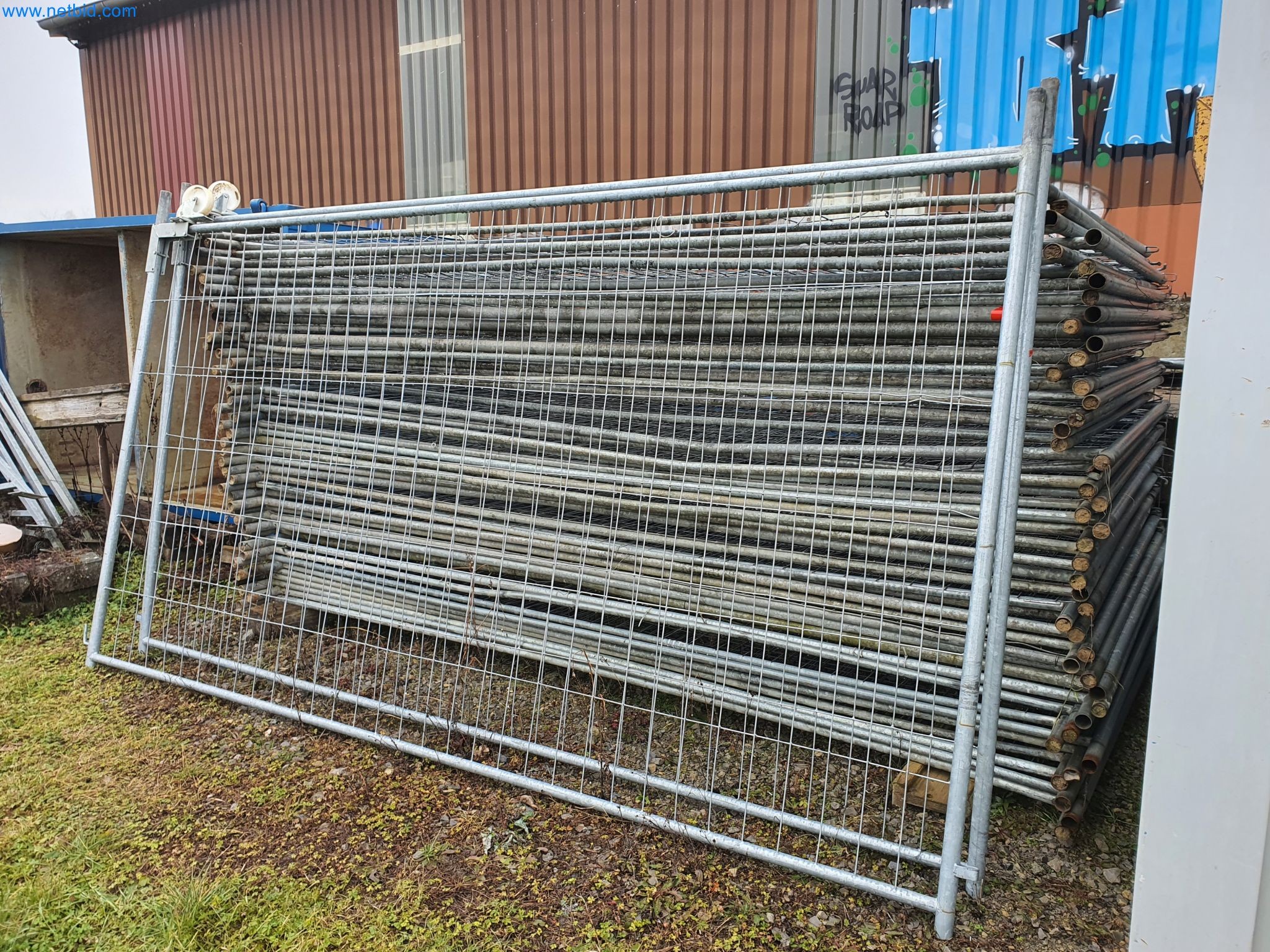 Maquinaria de construcción, vehículos, material de encofrado y accesorios del sector de la construcción de edificios-1