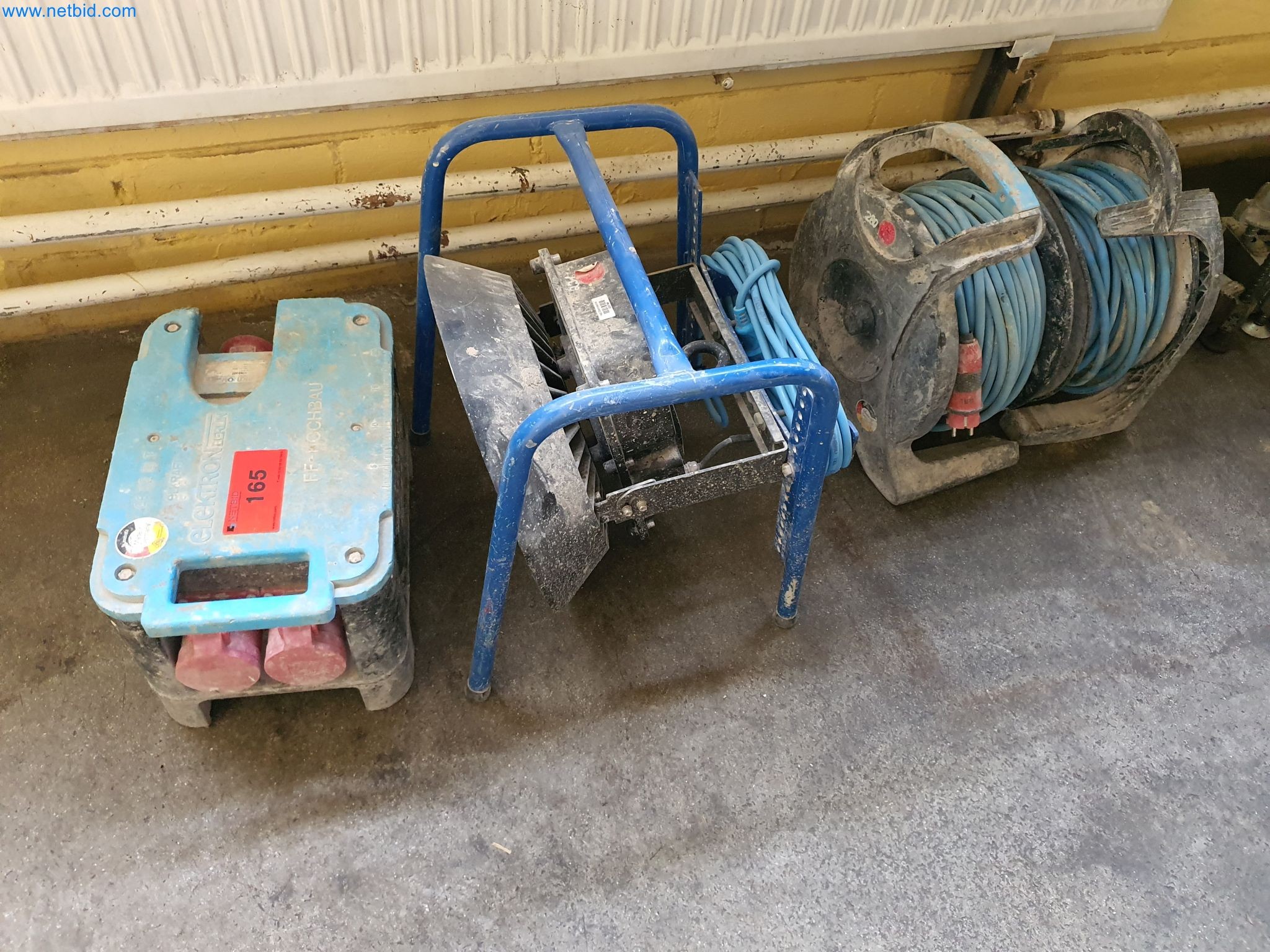 Maquinaria de construcción, vehículos, material de encofrado y accesorios del sector de la construcción de edificios-1