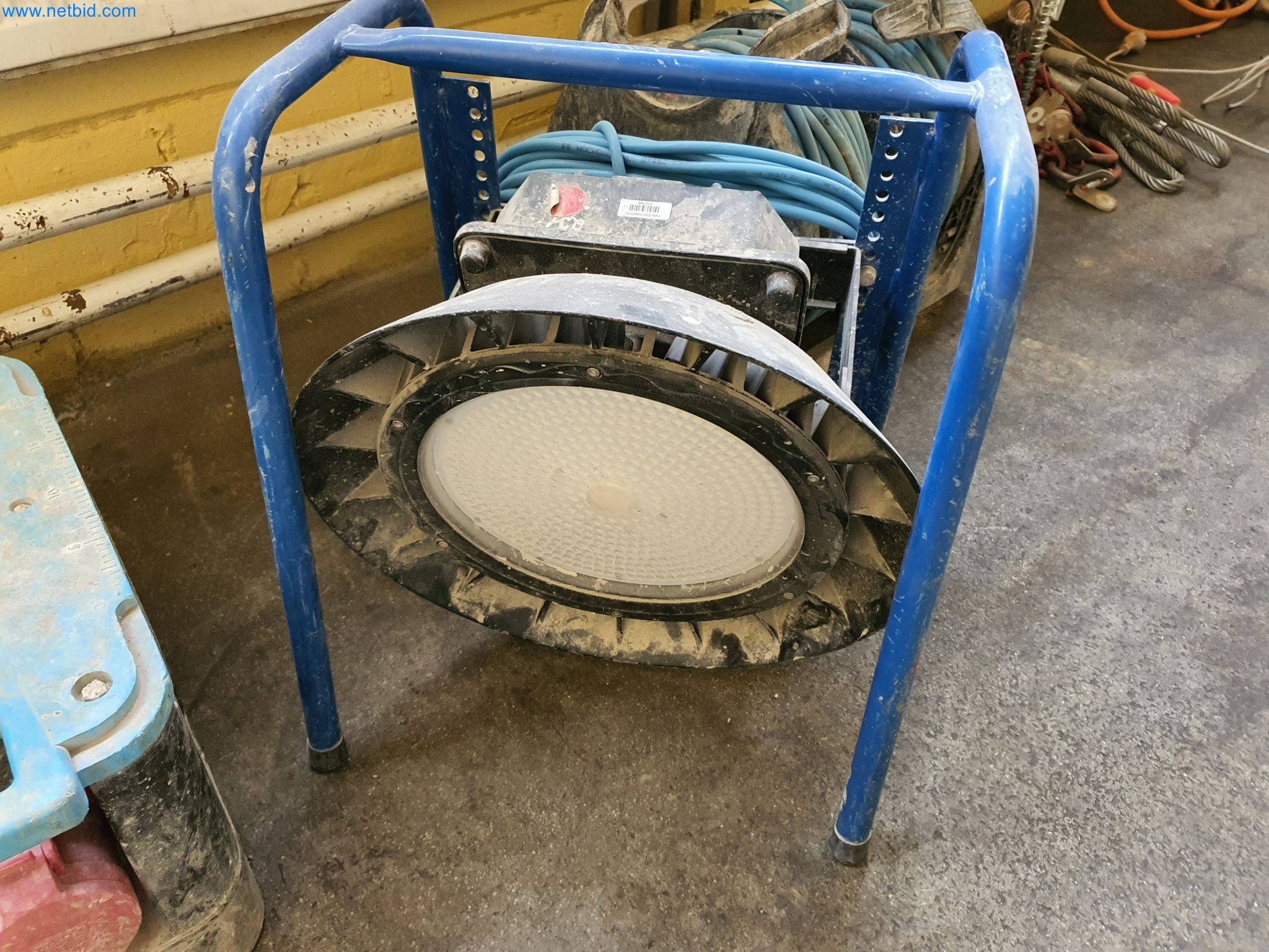 Maquinaria de construcción, vehículos, material de encofrado y accesorios del sector de la construcción de edificios-2