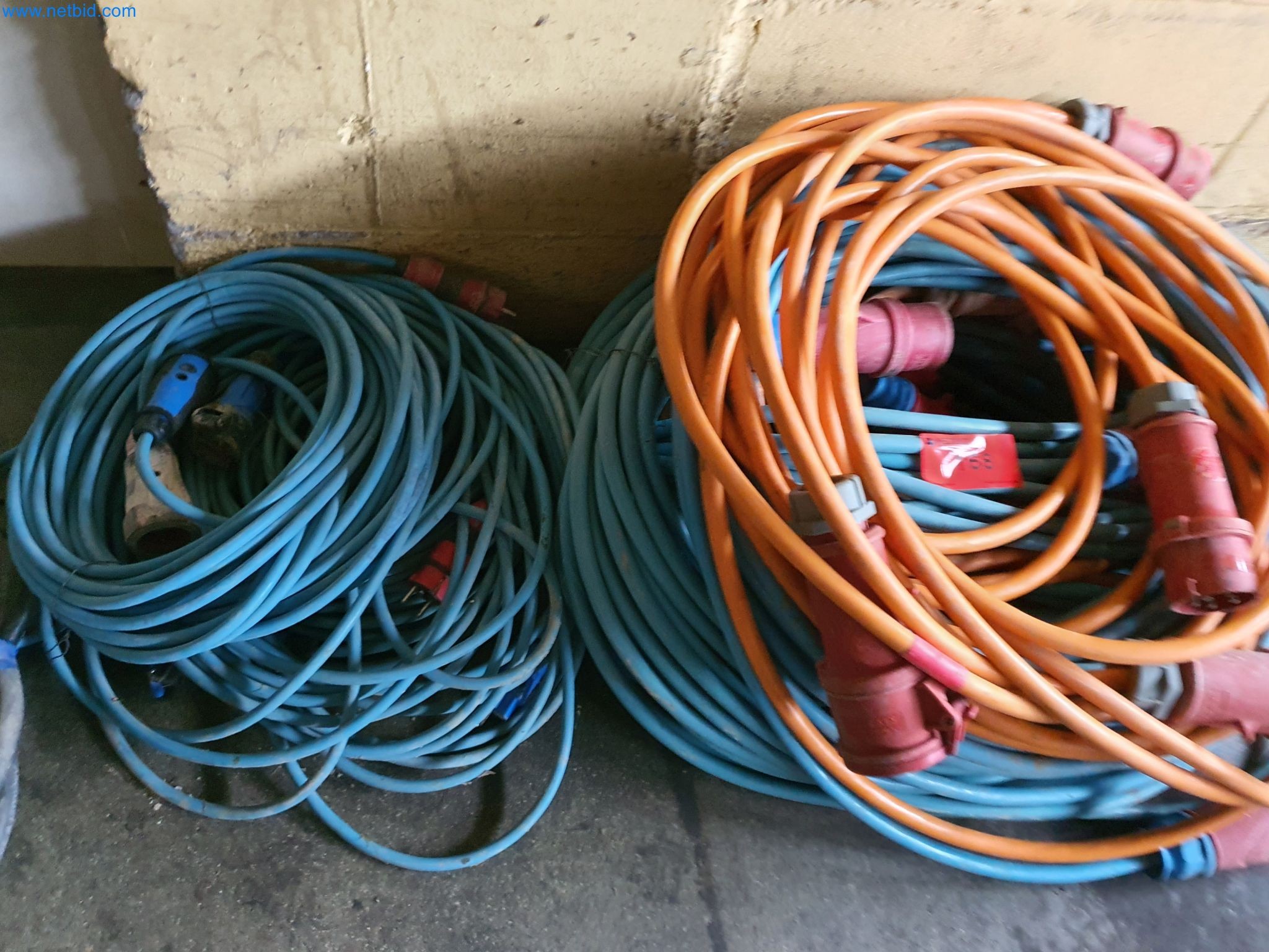 Máquinas de construção, veículos, material de cofragem e acessórios do sector da construção civil-4