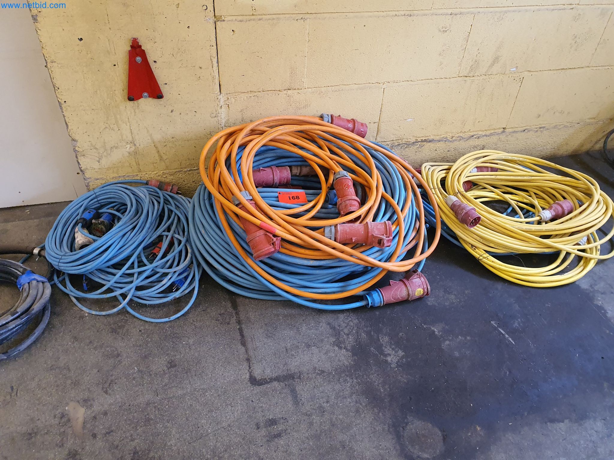 Máquinas de construção, veículos, material de cofragem e acessórios do sector da construção civil-5