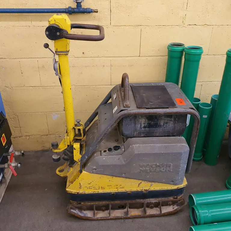 Vibratory plate Wacker Neuson