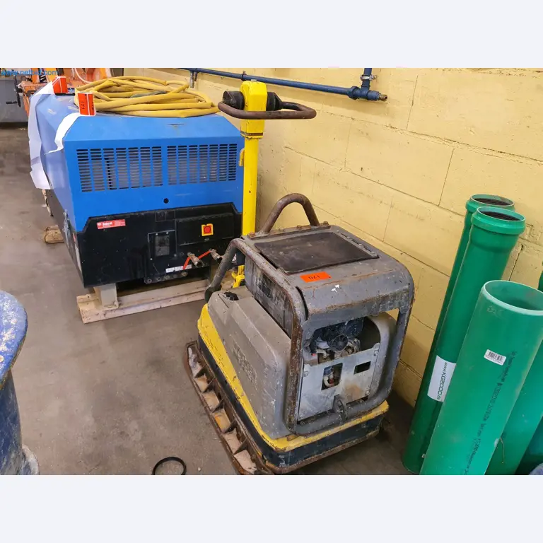 Stavební stroje, vozidla, bednicí materiál a příslušenství z oblasti stavebnictví-2