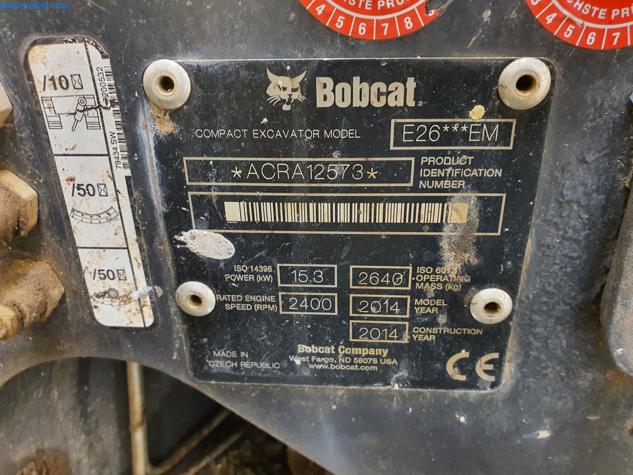 Maszyny budowlane, pojazdy, materiały szalunkowe i akcesoria z sektora budowlanego-8