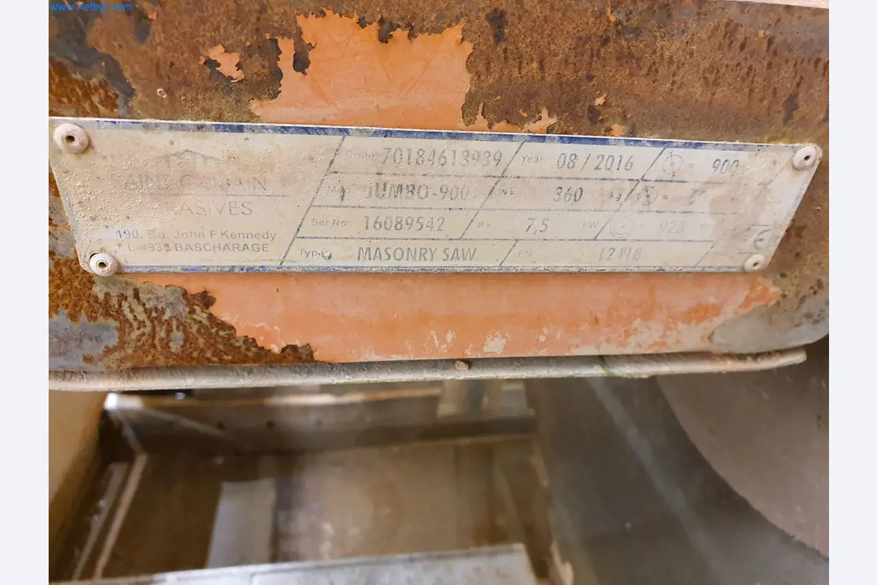 Maszyny budowlane, pojazdy, materiały szalunkowe i akcesoria z sektora budowlanego-3