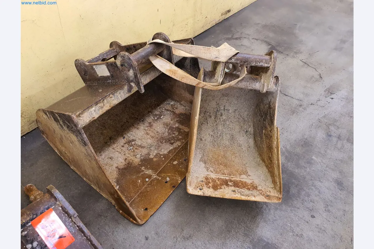 Maszyny budowlane, pojazdy, materiały szalunkowe i akcesoria z sektora budowlanego-4