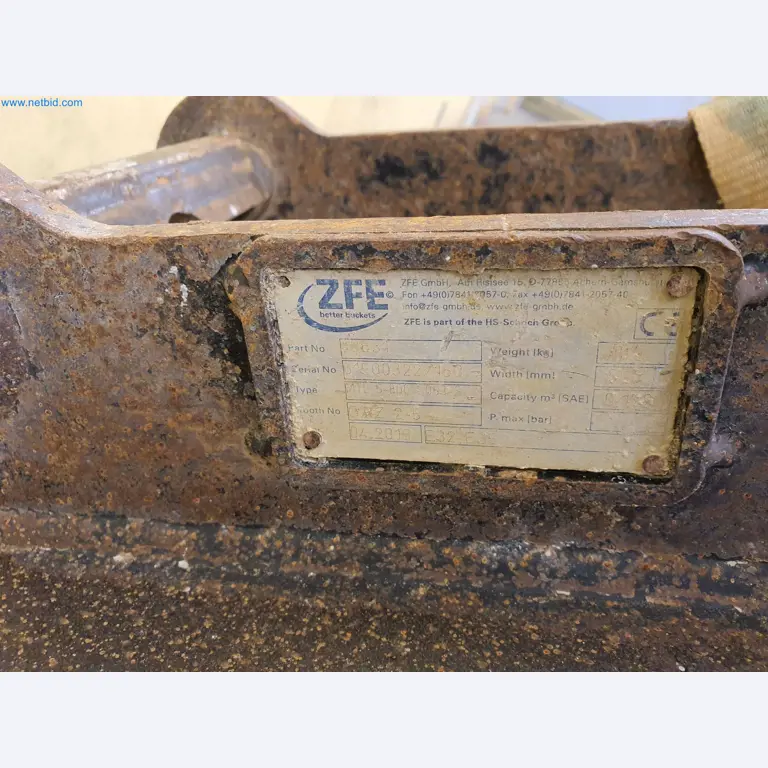 Maszyny budowlane, pojazdy, materiały szalunkowe i akcesoria z sektora budowlanego-7