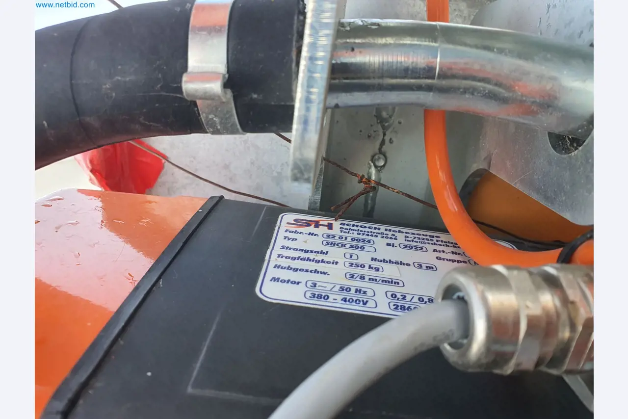 Máquinas de construção, veículos, material de cofragem e acessórios do sector da construção civil-4