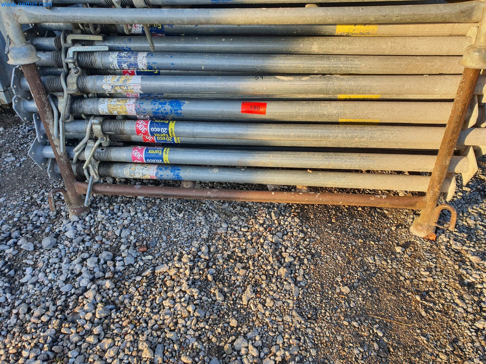 Maquinaria de construcción, vehículos, material de encofrado y accesorios del sector de la construcción de edificios-1