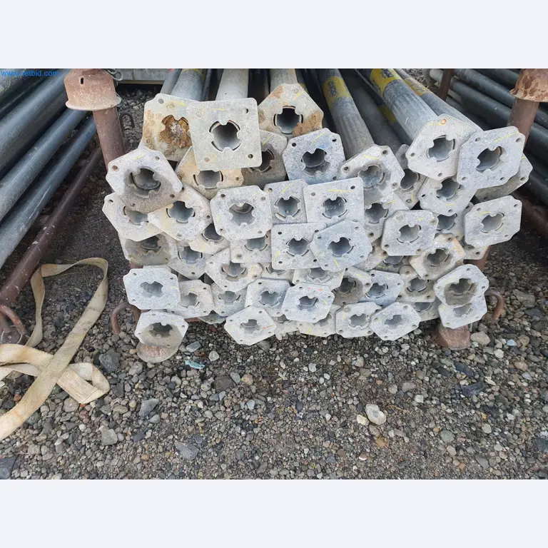 Baumaschinen, Fahrzeuge, Schalungsmaterial und Zubehör aus dem Bereich Hochbau-1