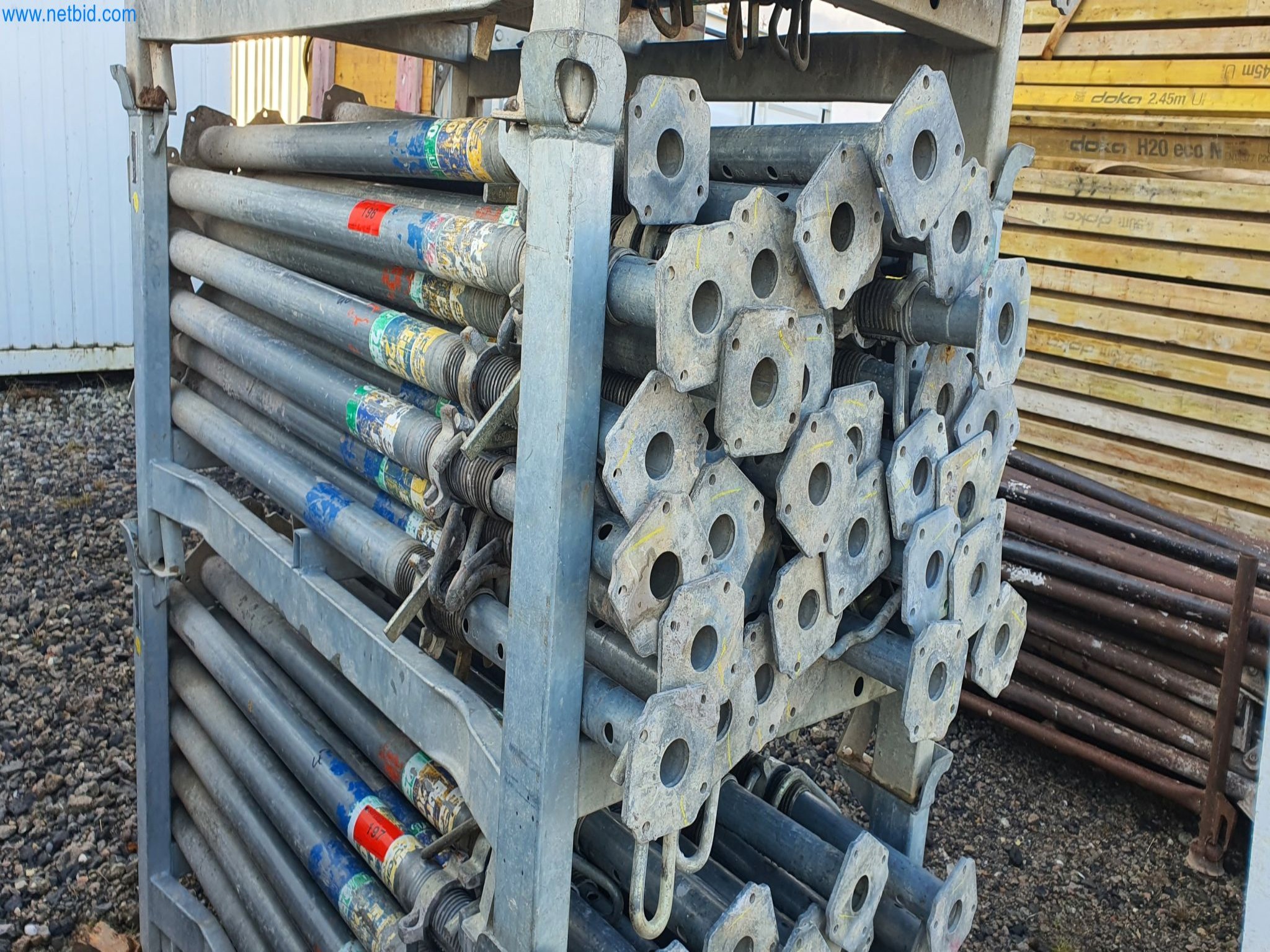 Maquinaria de construcción, vehículos, material de encofrado y accesorios del sector de la construcción de edificios-1