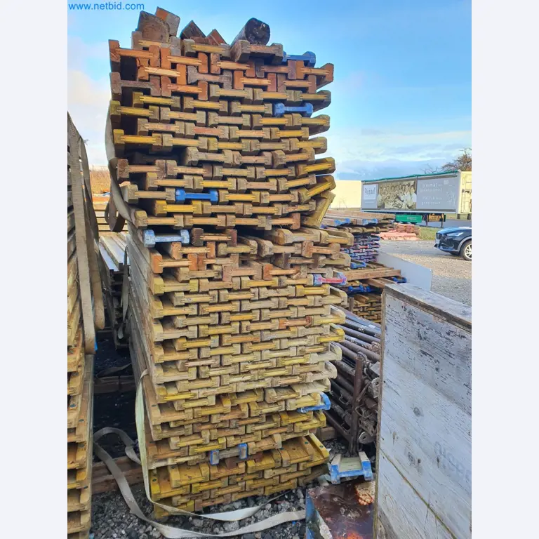 Maszyny budowlane, pojazdy, materiały szalunkowe i akcesoria z sektora budowlanego-2