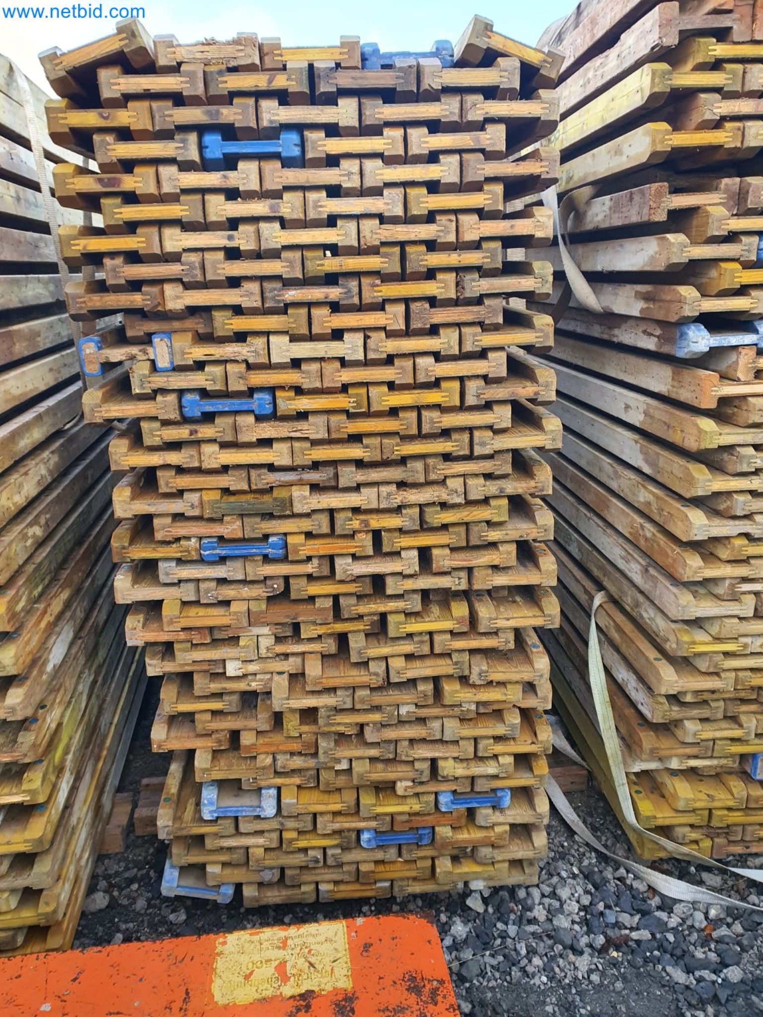 Maquinaria de construcción, vehículos, material de encofrado y accesorios del sector de la construcción de edificios-2