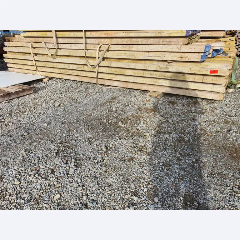 Baumaschinen, Fahrzeuge, Schalungsmaterial und Zubehör aus dem Bereich Hochbau-1