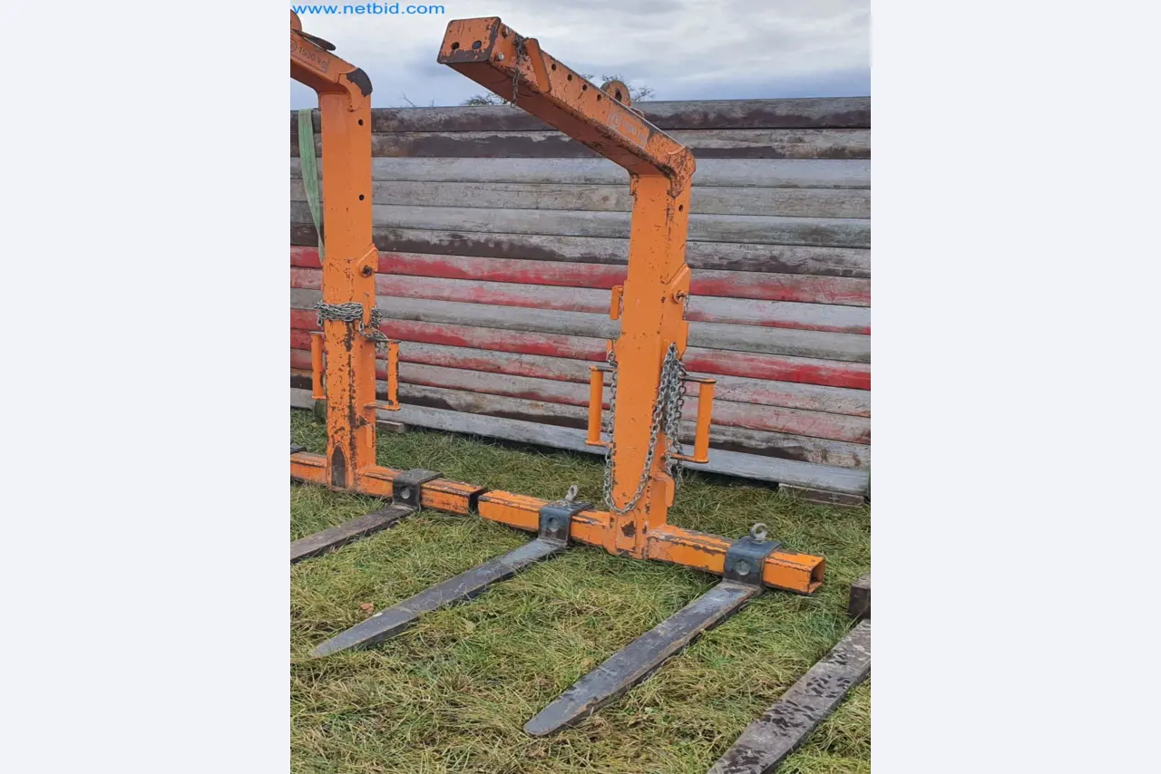 Gradbeni stroji, vozila, opažni materiali in dodatki za gradbeništvo-2