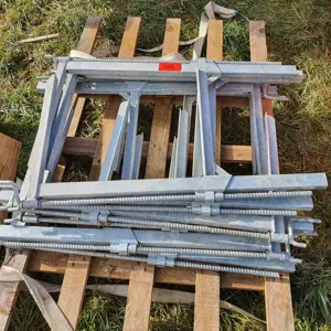 12 Formwork clamps