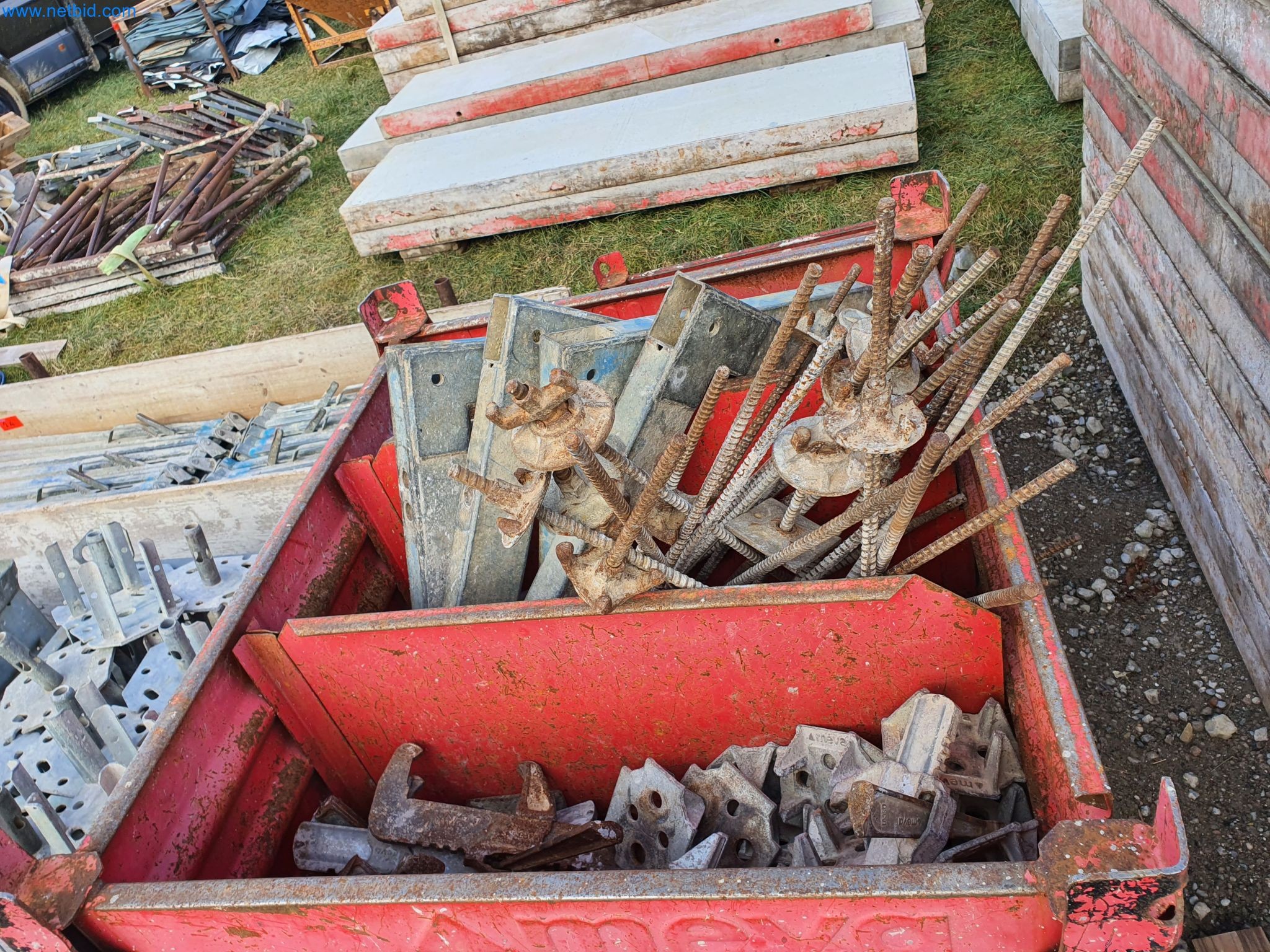 Maquinaria de construcción, vehículos, material de encofrado y accesorios del sector de la construcción de edificios-14