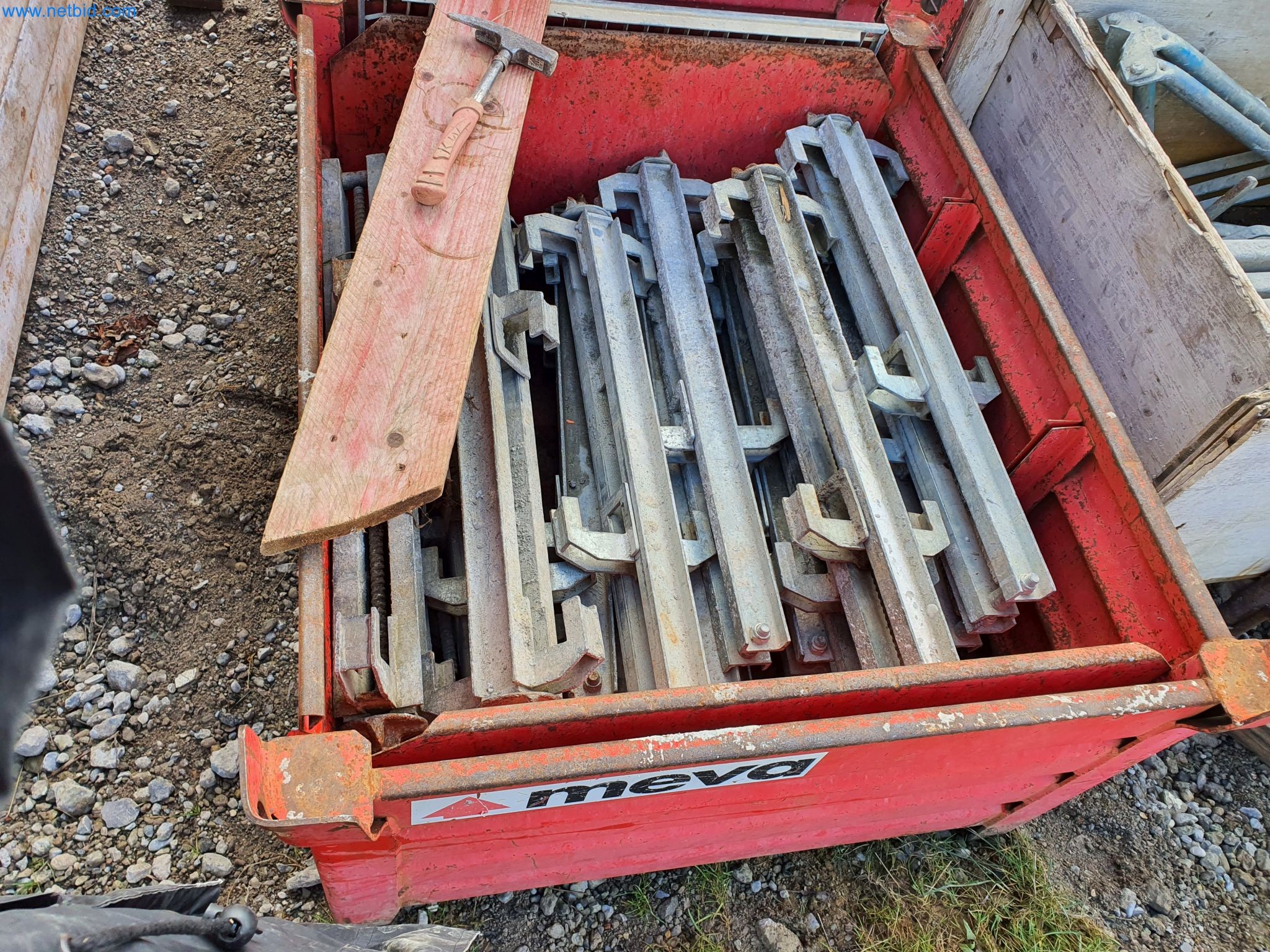 Maquinaria de construcción, vehículos, material de encofrado y accesorios del sector de la construcción de edificios-18