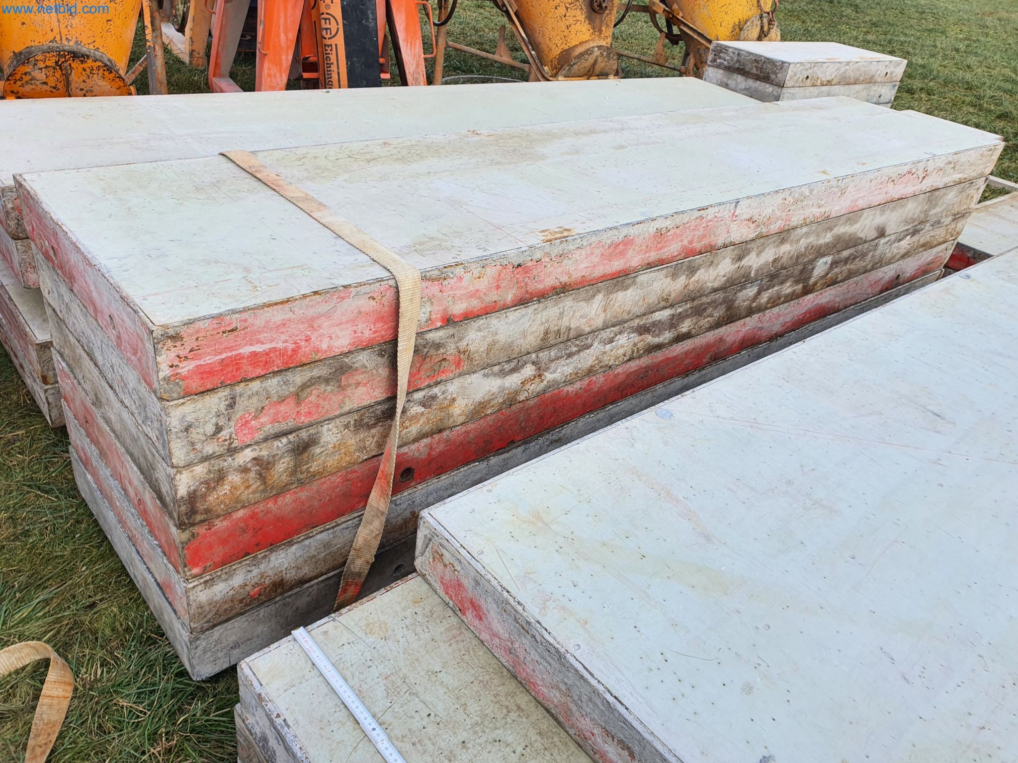 Maquinaria de construcción, vehículos, material de encofrado y accesorios del sector de la construcción de edificios-22