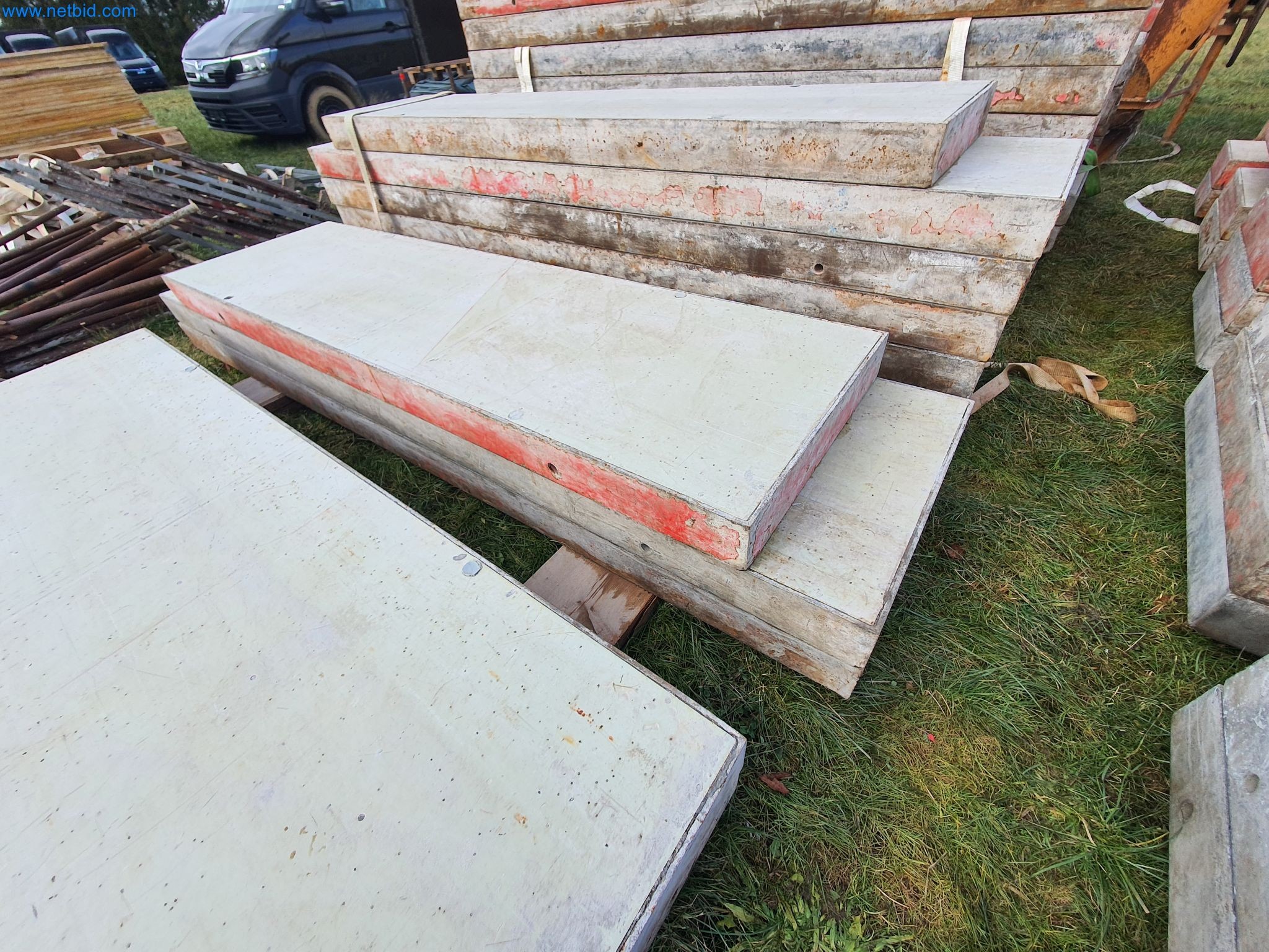 Maquinaria de construcción, vehículos, material de encofrado y accesorios del sector de la construcción de edificios-28