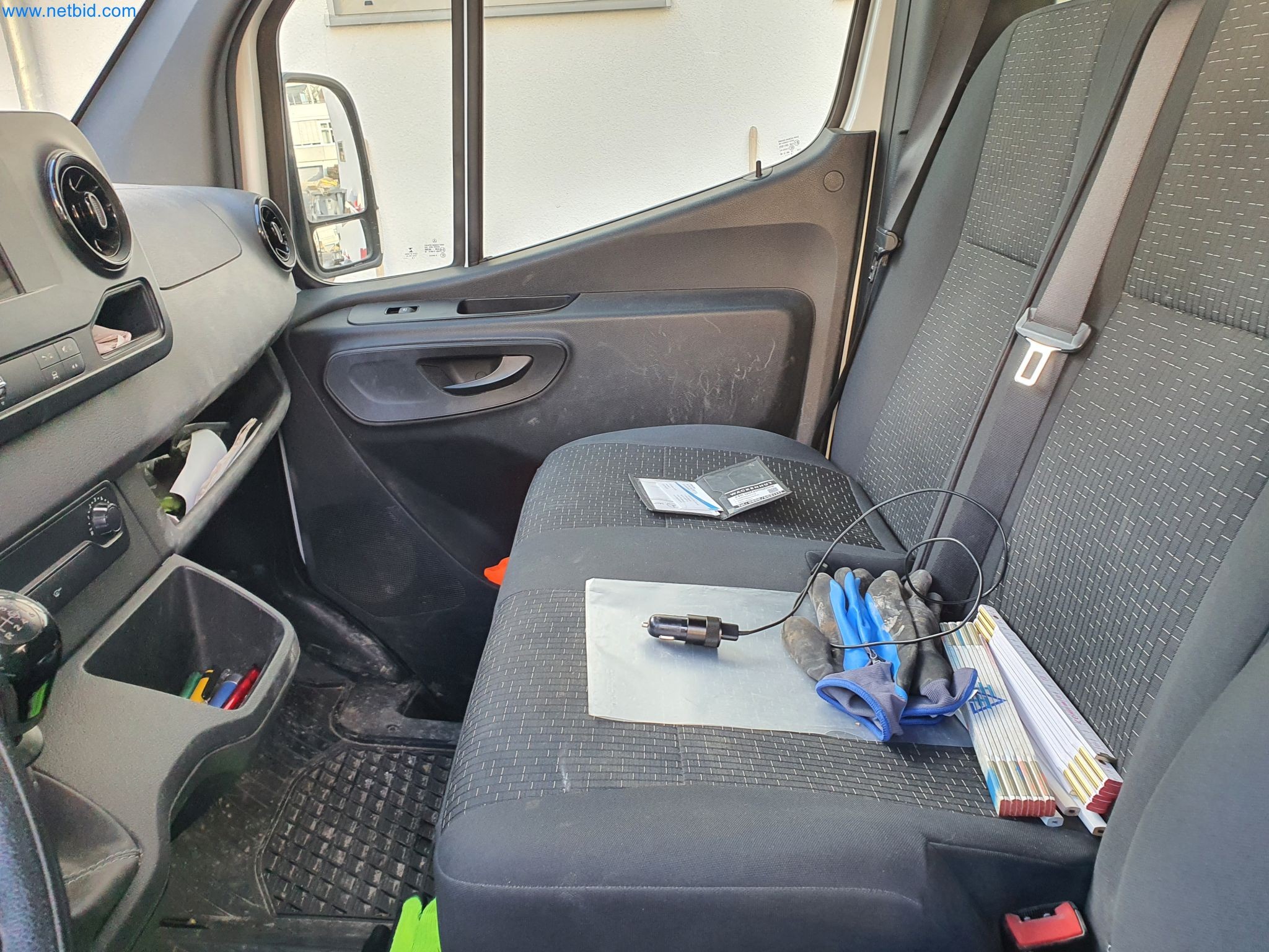 Gradbeni stroji, vozila, opažni materiali in dodatki za gradbeništvo-13