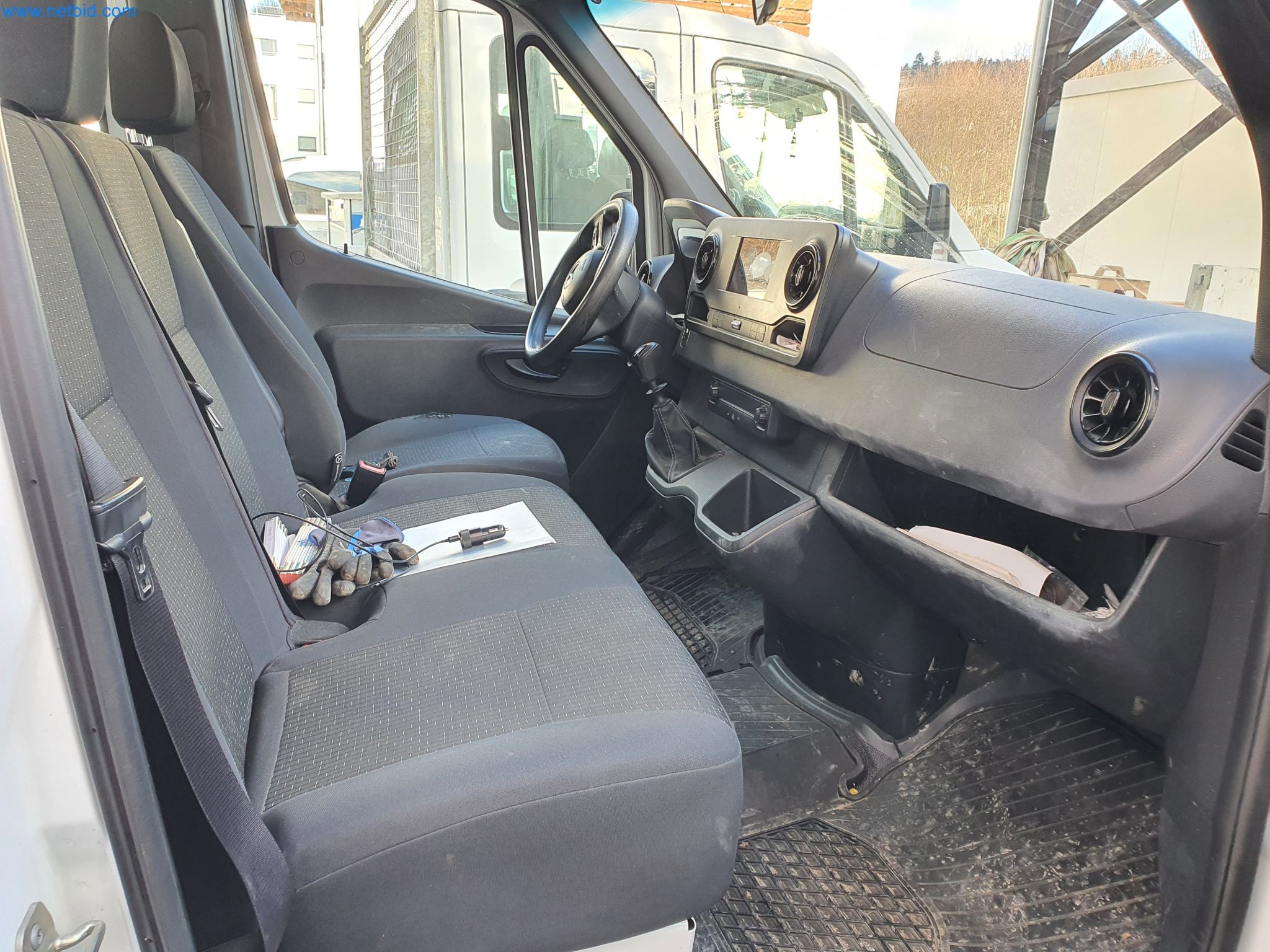 Gradbeni stroji, vozila, opažni materiali in dodatki za gradbeništvo-16