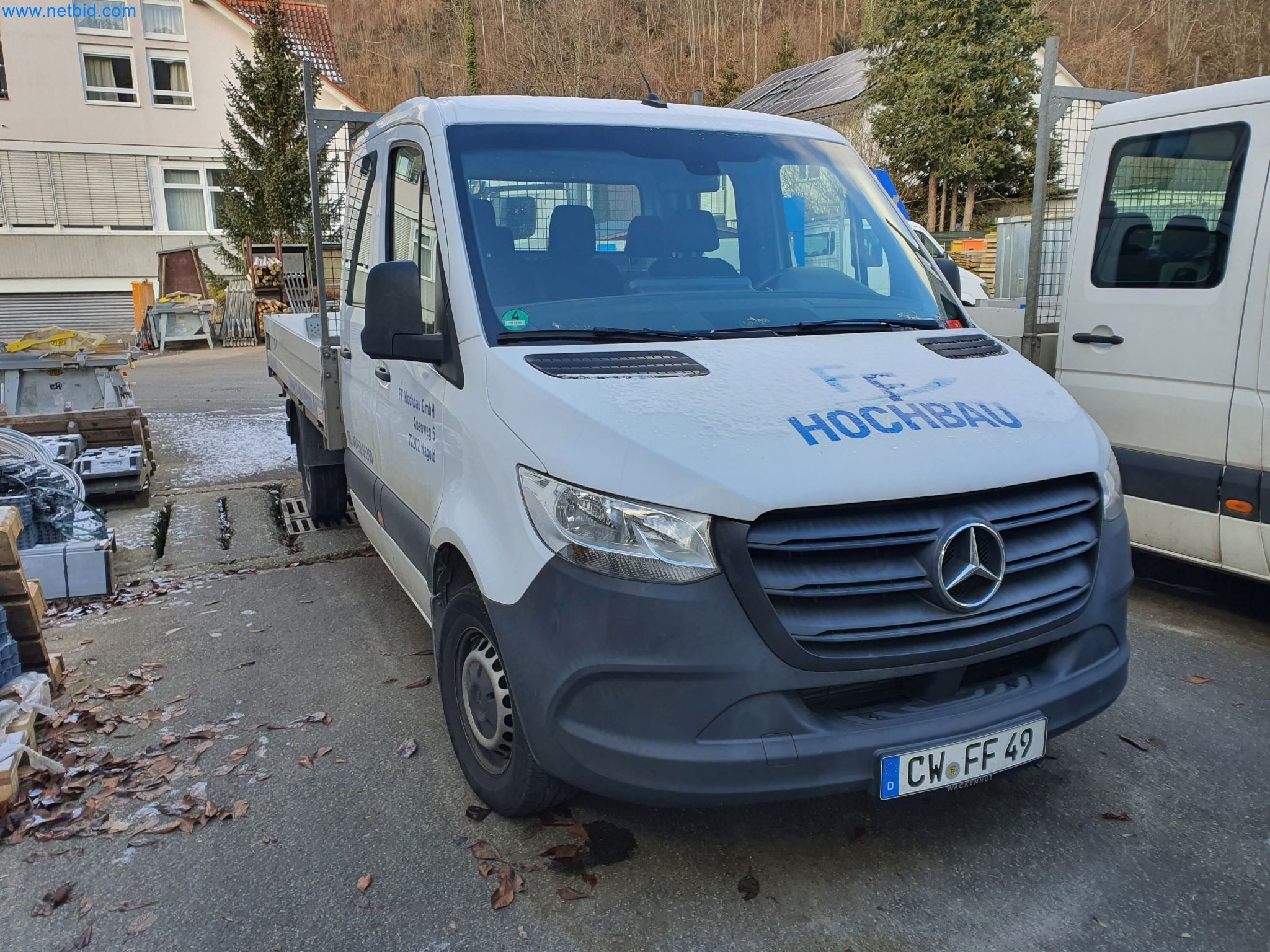 Gradbeni stroji, vozila, opažni materiali in dodatki za gradbeništvo-1