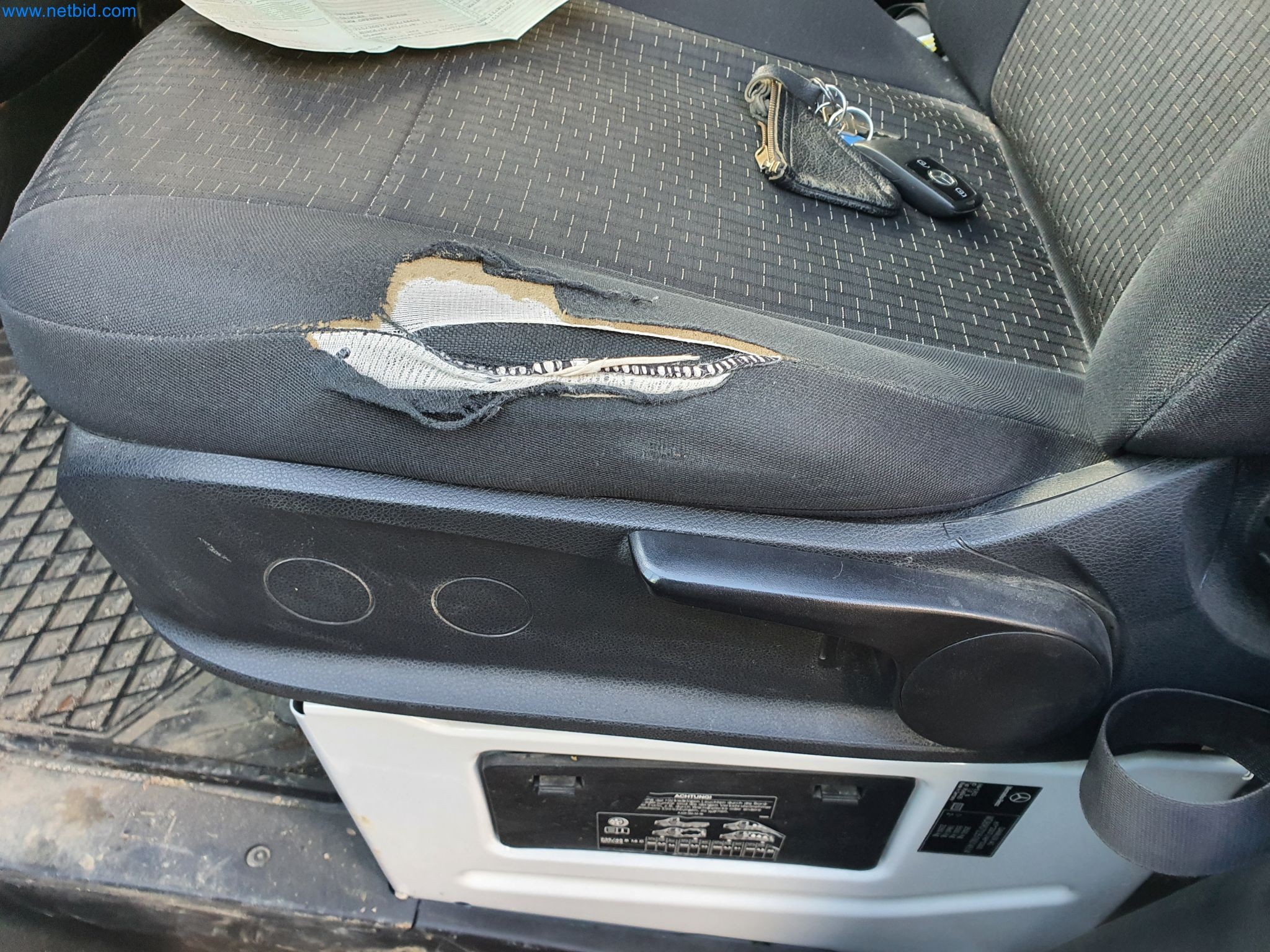 Gradbeni stroji, vozila, opažni materiali in dodatki za gradbeništvo-9