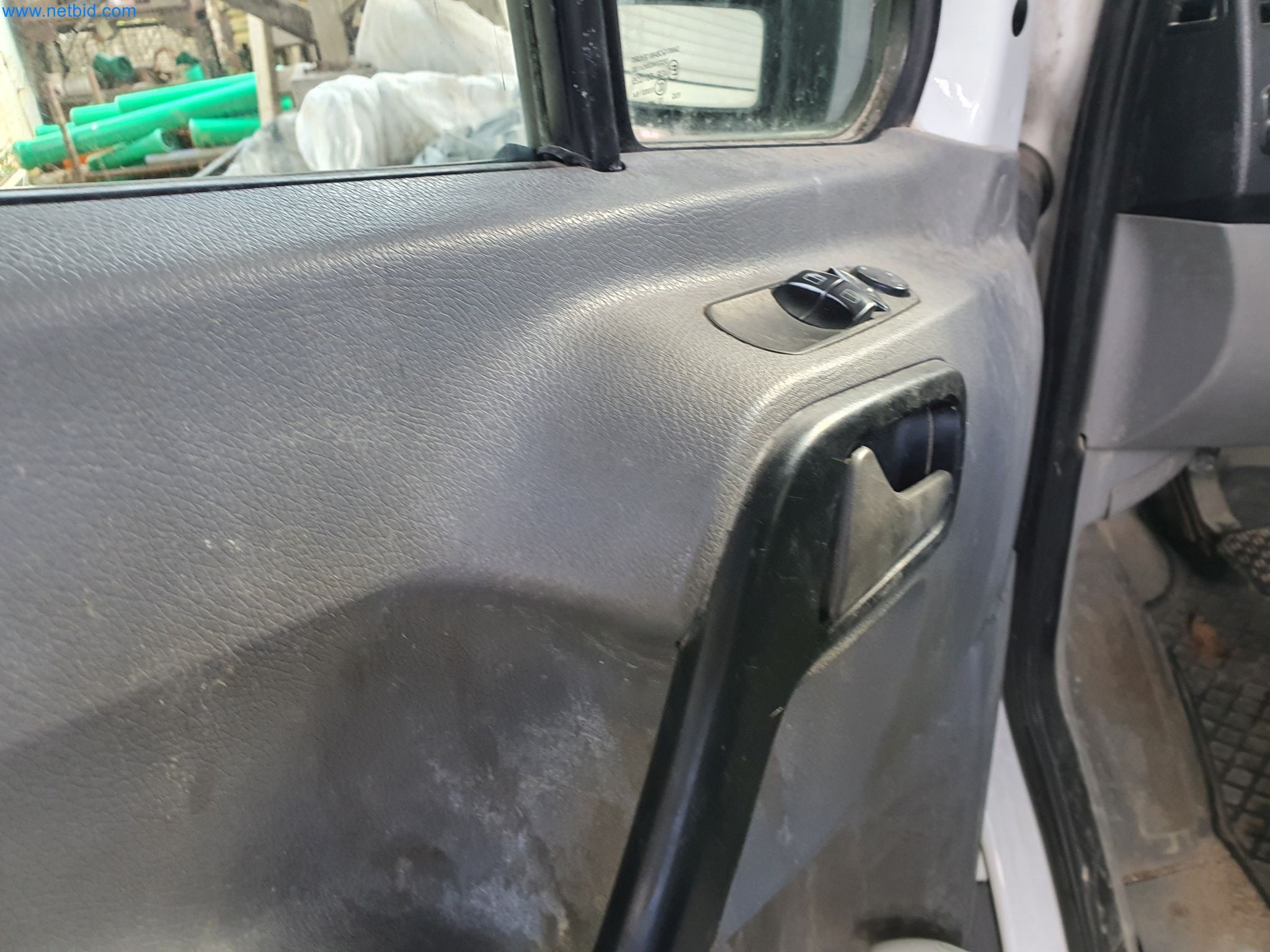 Construction machinery, vehicles, formwork materials and accessories from the building construction sector-10