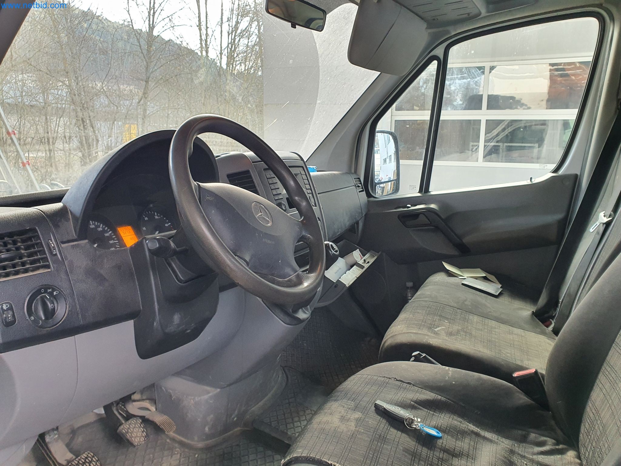 Construction machinery, vehicles, formwork materials and accessories from the building construction sector-11