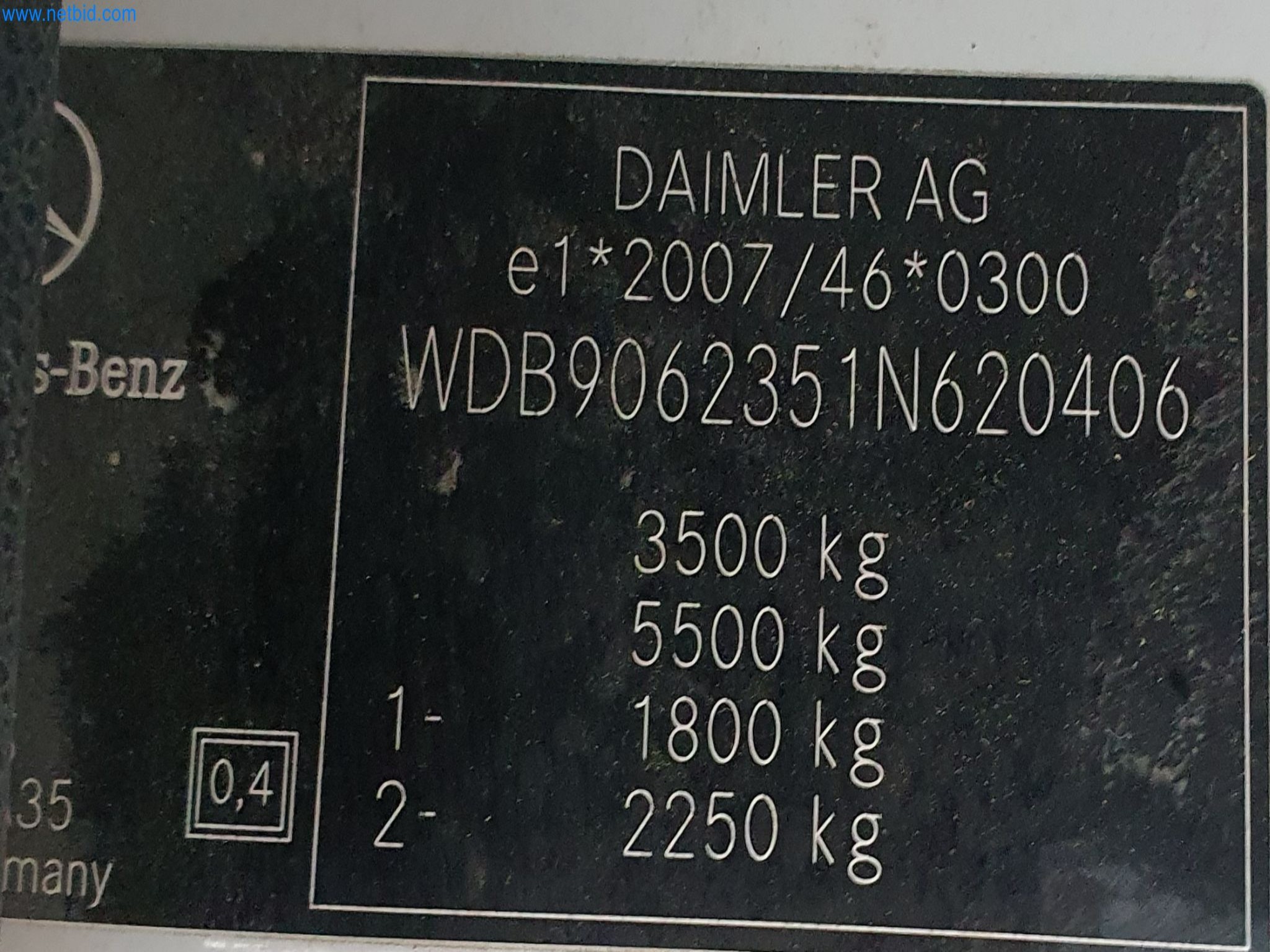 Construction machinery, vehicles, formwork materials and accessories from the building construction sector-12