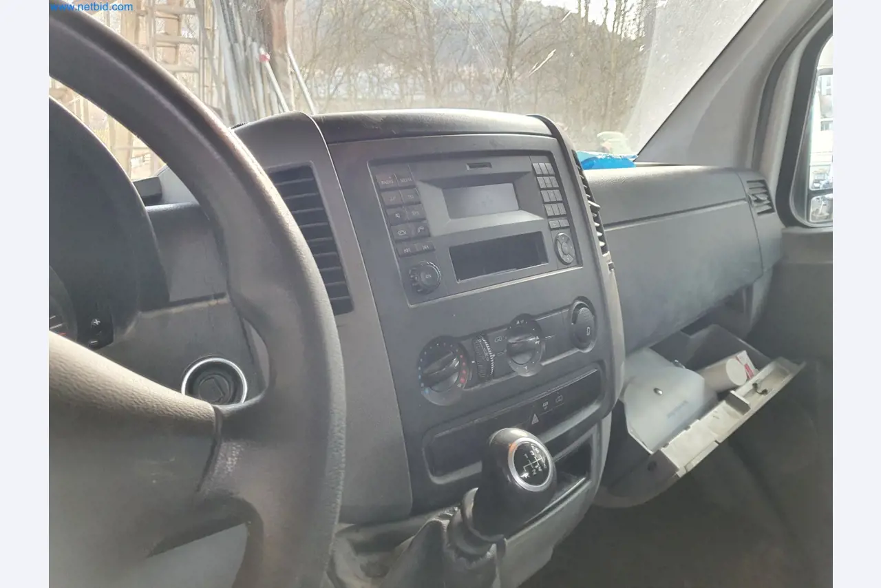 Construction machinery, vehicles, formwork materials and accessories from the building construction sector-13