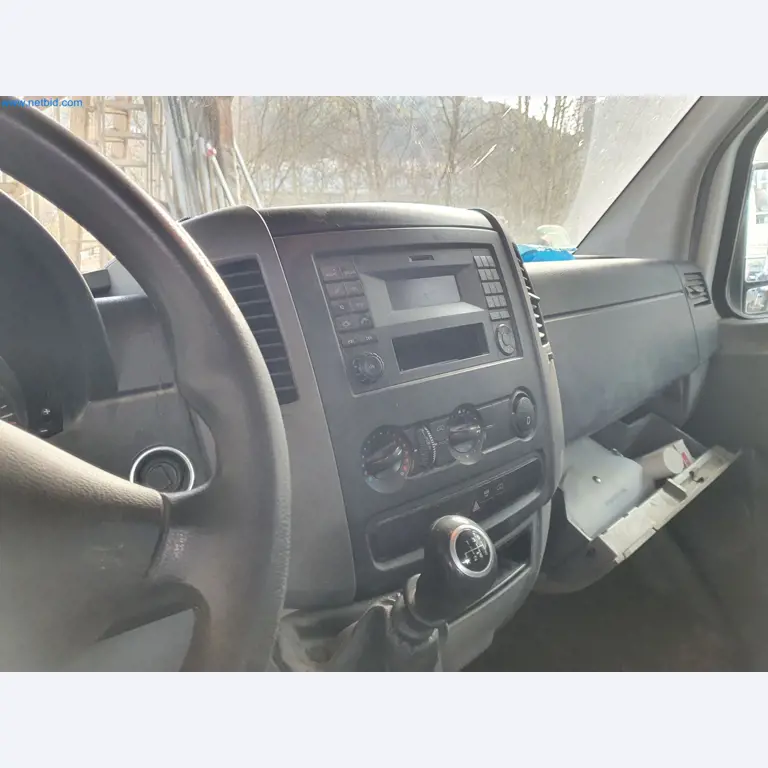 Construction machinery, vehicles, formwork materials and accessories from the building construction sector-13