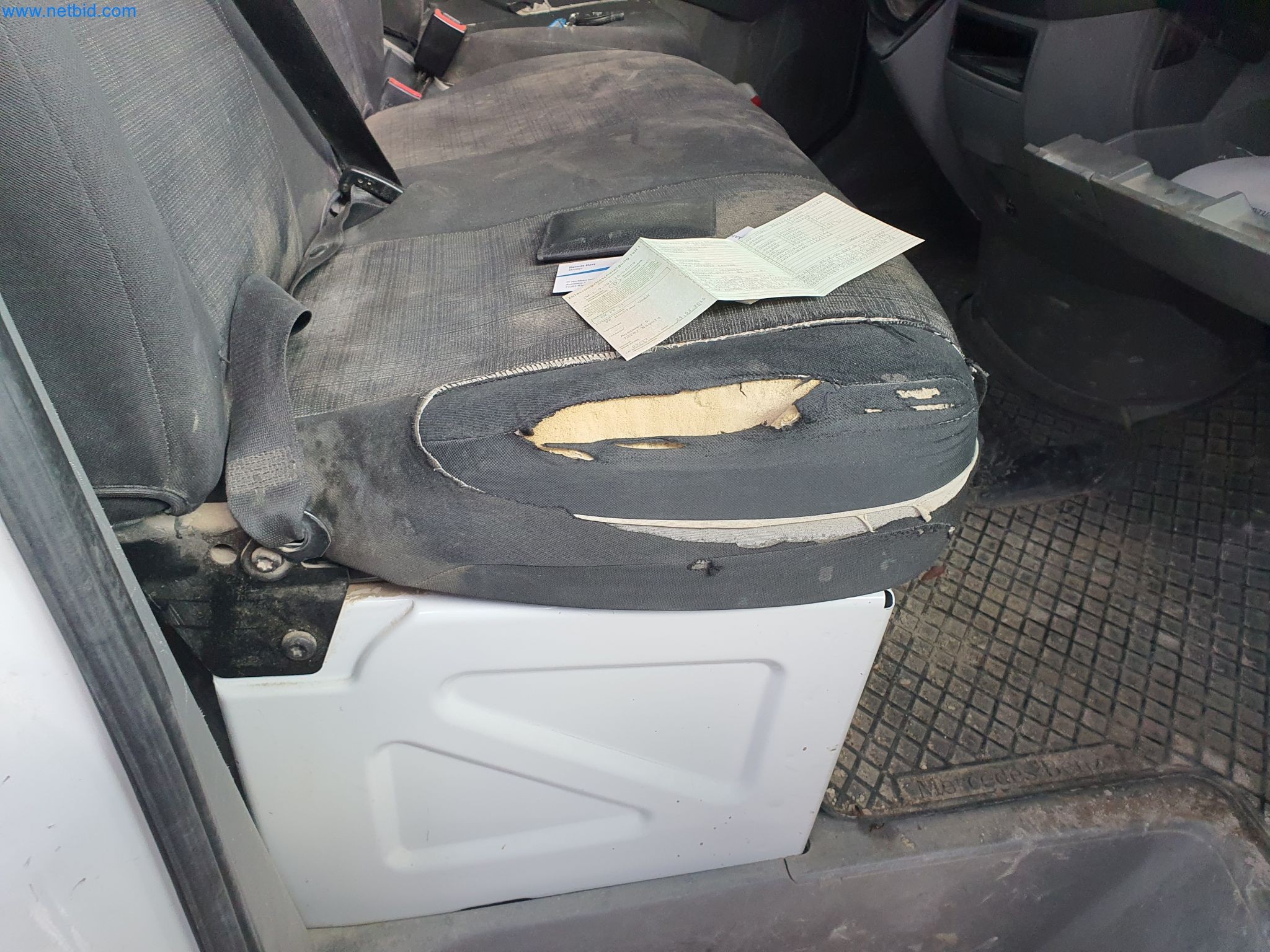 Construction machinery, vehicles, formwork materials and accessories from the building construction sector-17