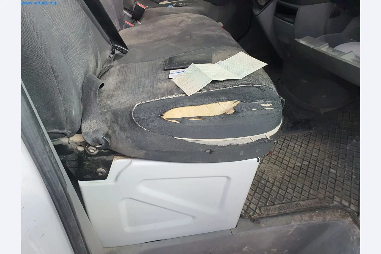 Construction machinery, vehicles, formwork materials and accessories from the building construction sector-17