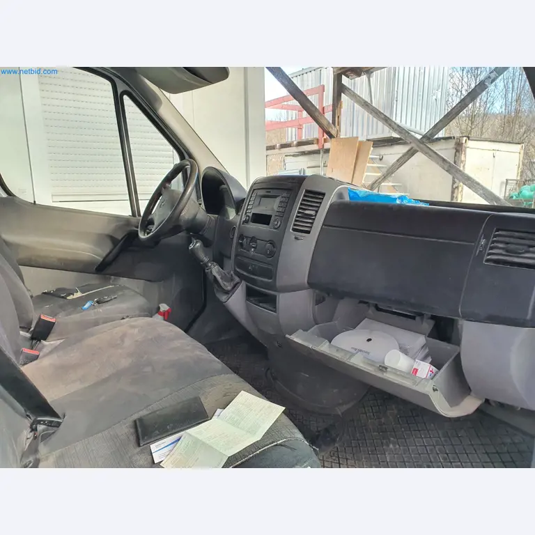 Construction machinery, vehicles, formwork materials and accessories from the building construction sector-18