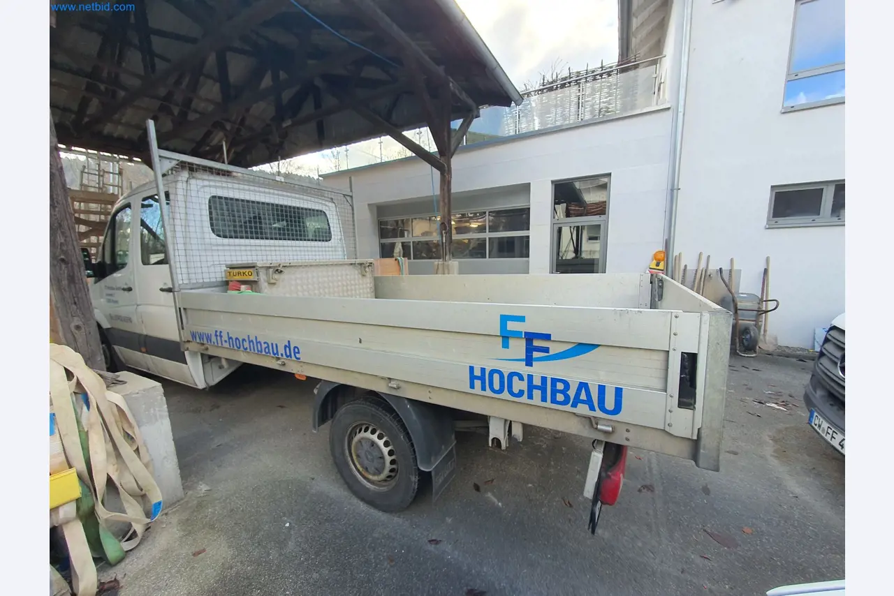 Construction machinery, vehicles, formwork materials and accessories from the building construction sector-3