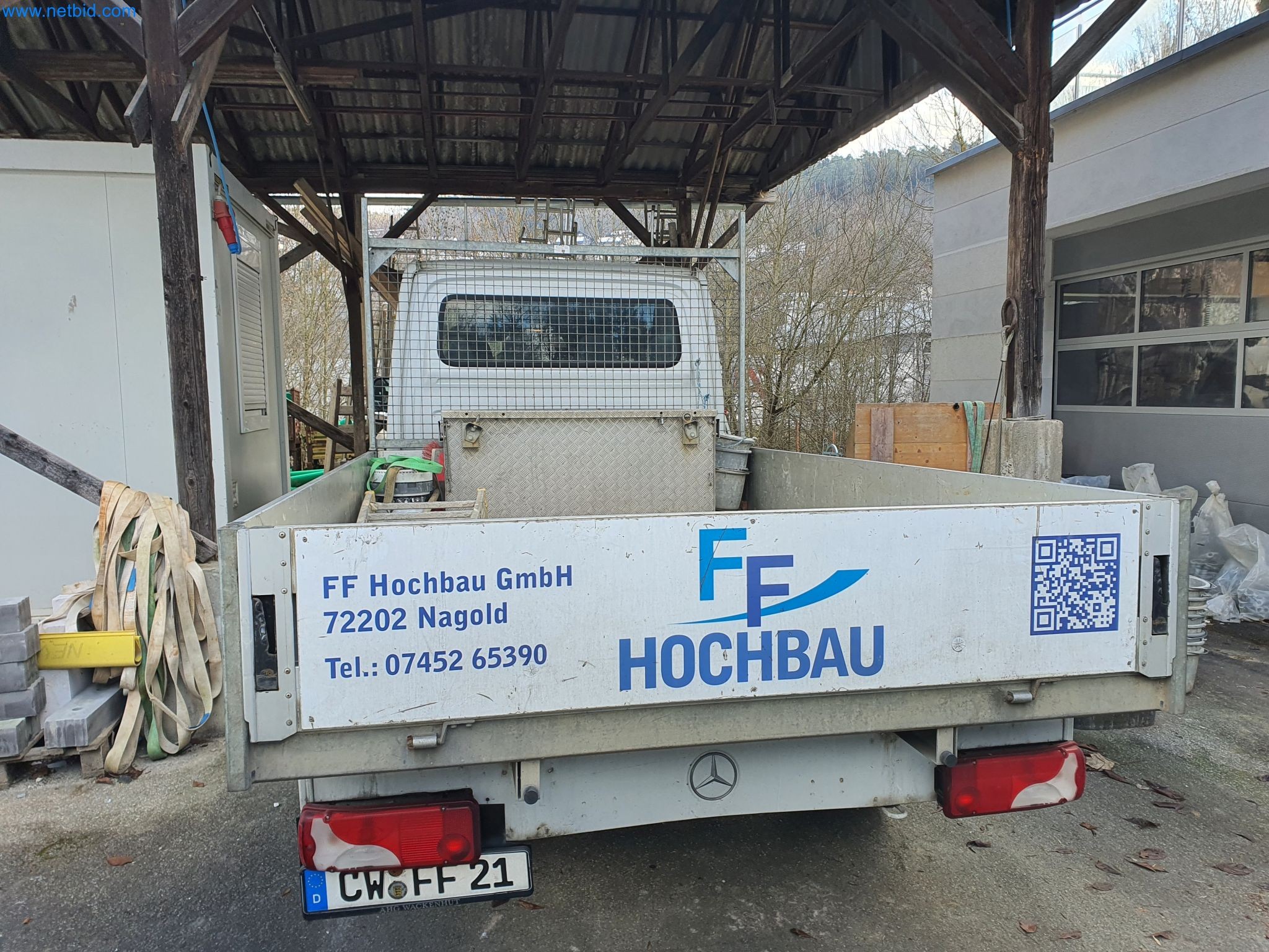 Construction machinery, vehicles, formwork materials and accessories from the building construction sector-4