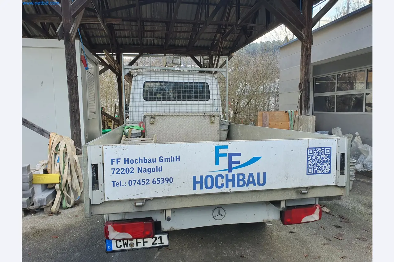 Construction machinery, vehicles, formwork materials and accessories from the building construction sector-4