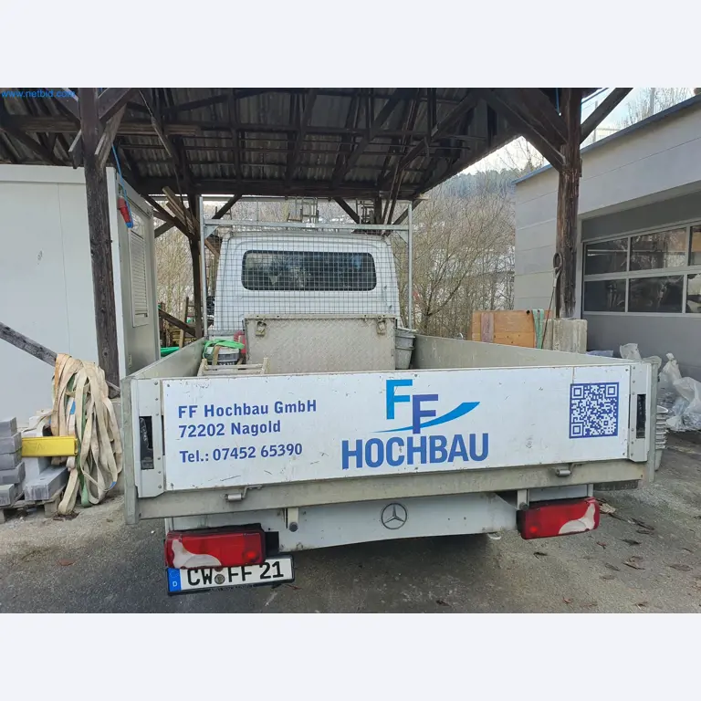 Construction machinery, vehicles, formwork materials and accessories from the building construction sector-4