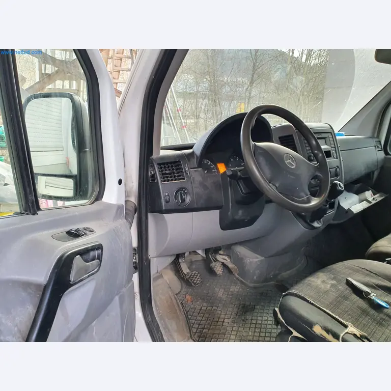 Construction machinery, vehicles, formwork materials and accessories from the building construction sector-8