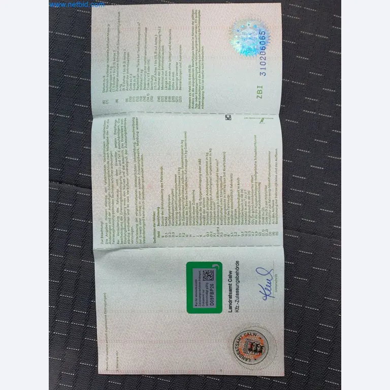 Maszyny budowlane, pojazdy, materiały szalunkowe i akcesoria z sektora budowlanego-18