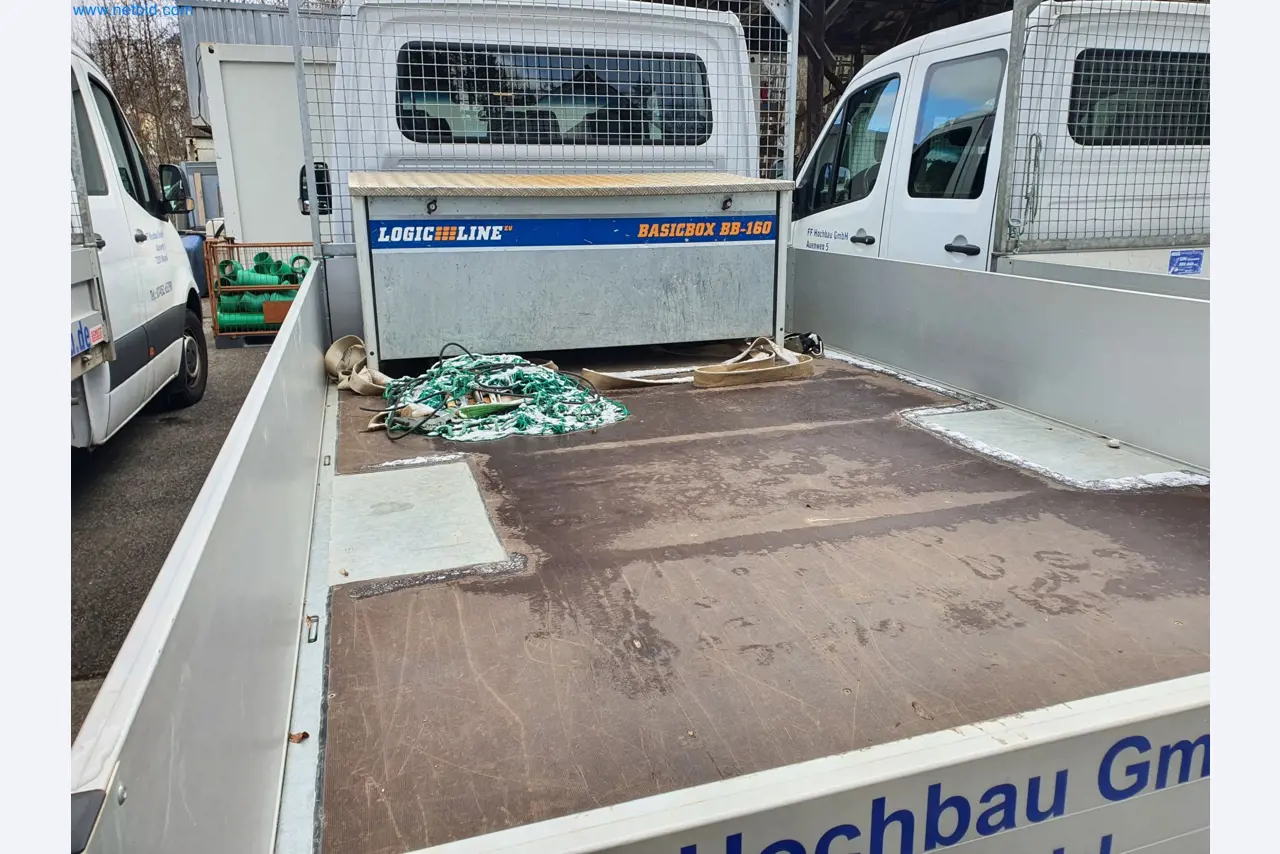 Maszyny budowlane, pojazdy, materiały szalunkowe i akcesoria z sektora budowlanego-5