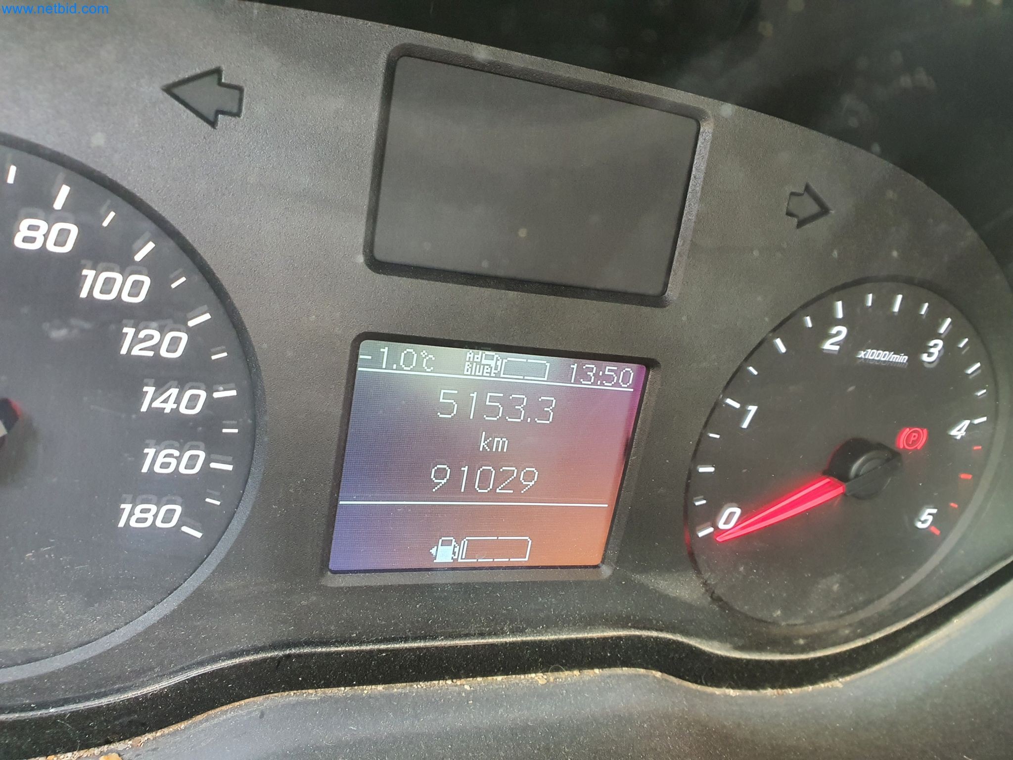 Baumaschinen, Fahrzeuge, Schalungsmaterial und Zubehör aus dem Bereich Hochbau-12