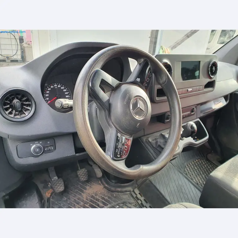 Baumaschinen, Fahrzeuge, Schalungsmaterial und Zubehör aus dem Bereich Hochbau-13