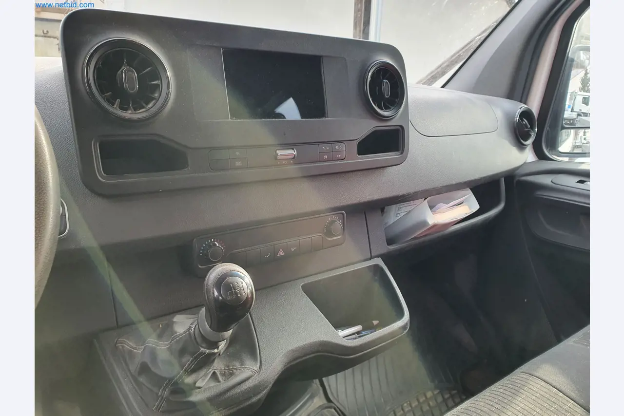 Baumaschinen, Fahrzeuge, Schalungsmaterial und Zubehör aus dem Bereich Hochbau-14